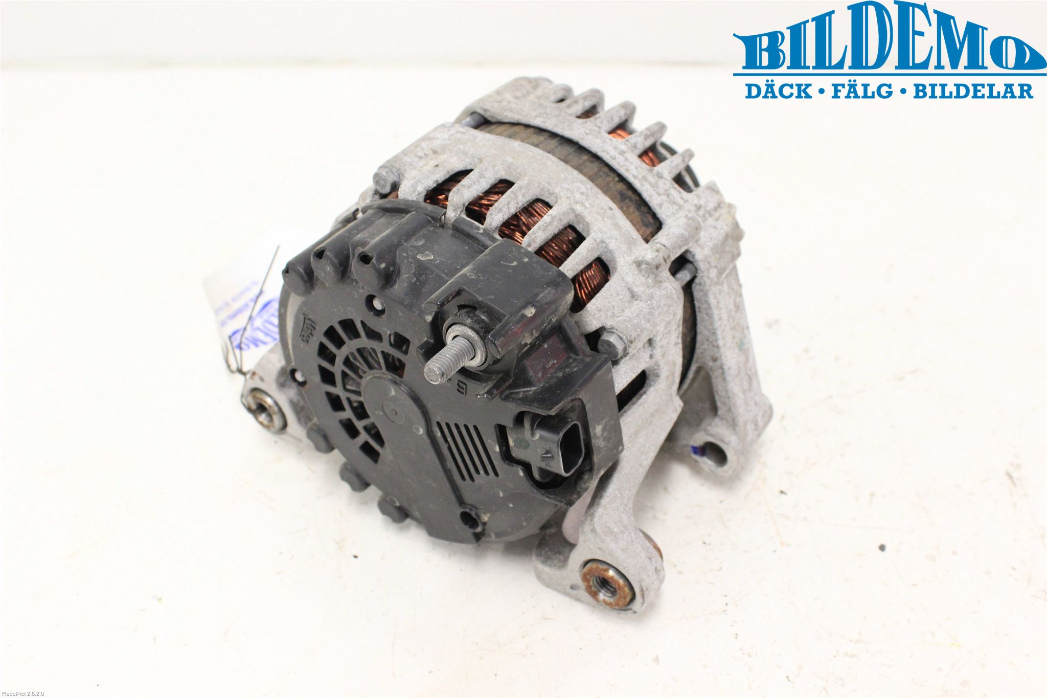 Opel ASTRA J 10-15 Generator