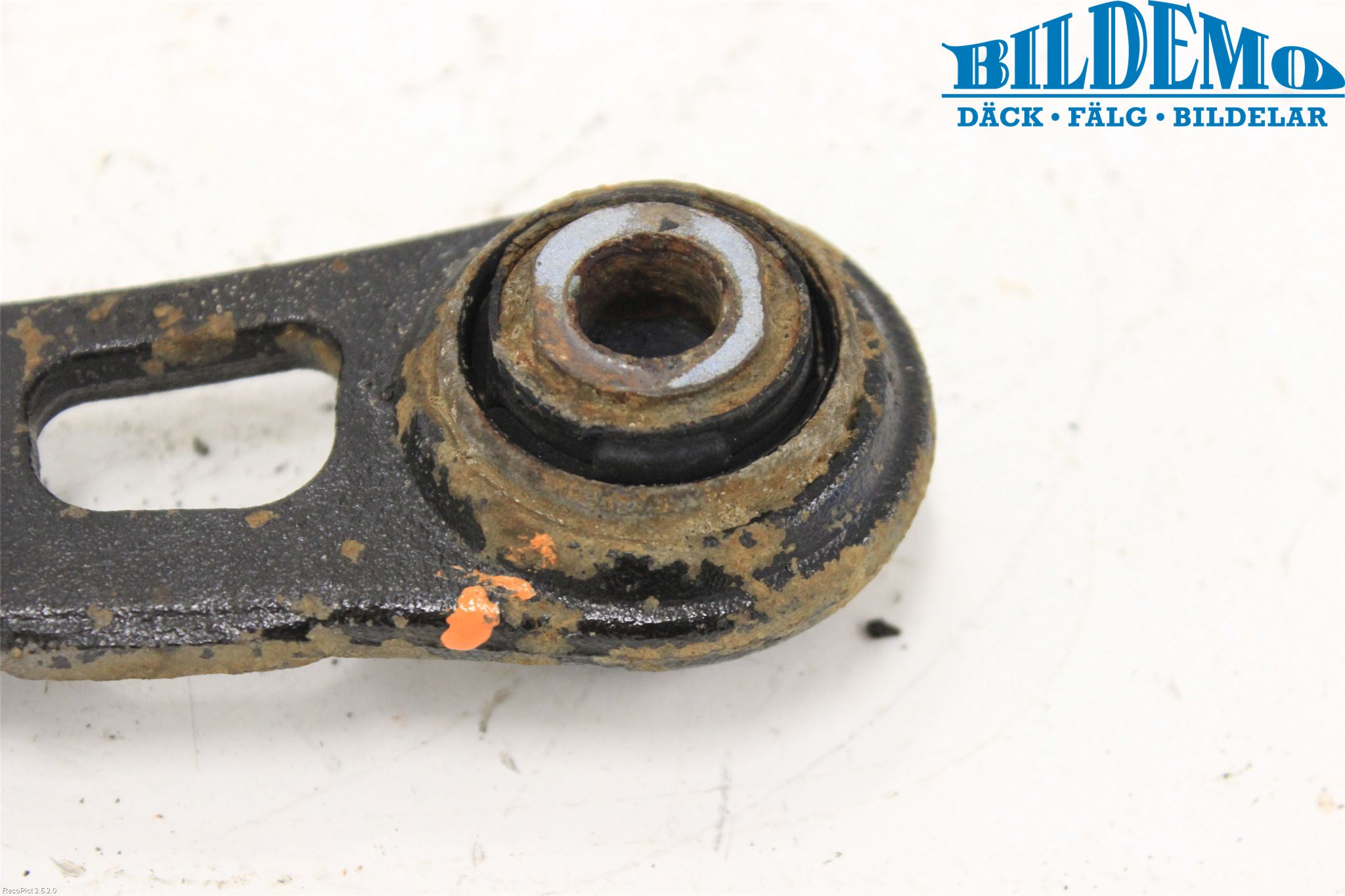 Volvo XC60 09-13 Bärarm Bak Vänster