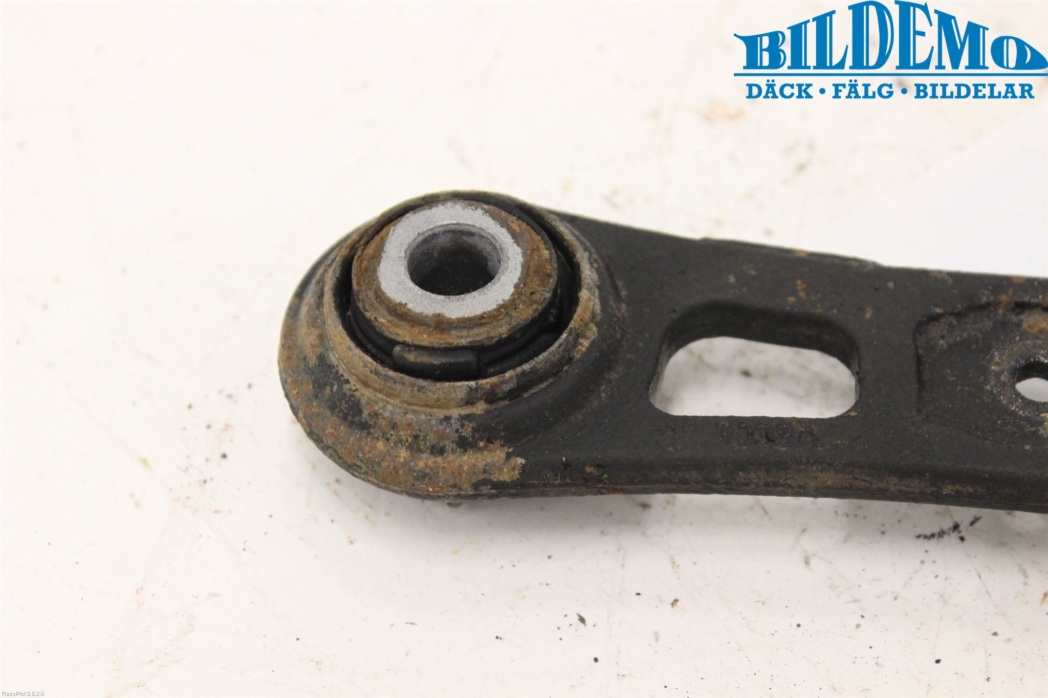 Volvo XC60 09-13 Bärarm Bak Höger