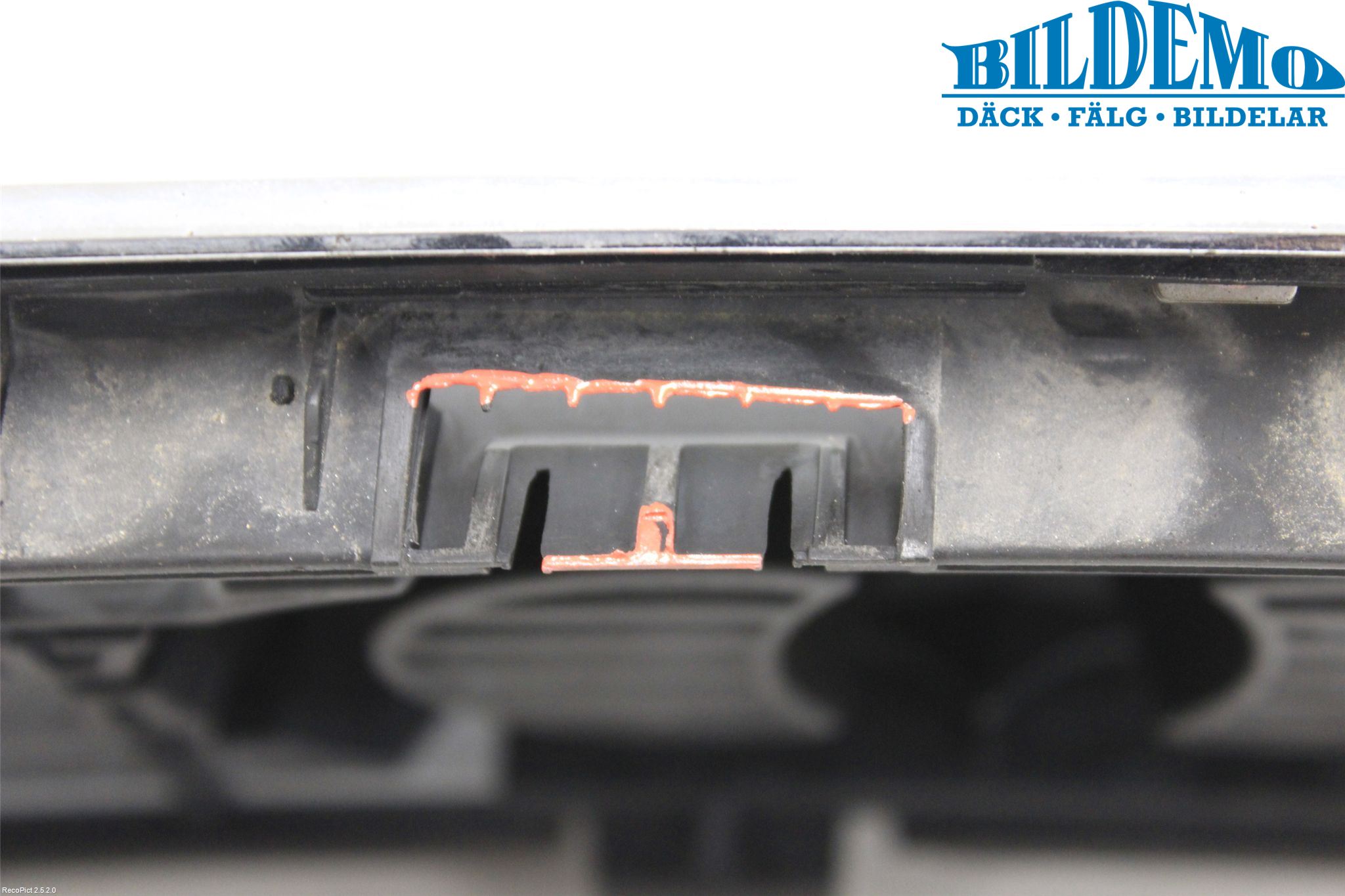 Audi A6/S6     97-05 Grill Komp