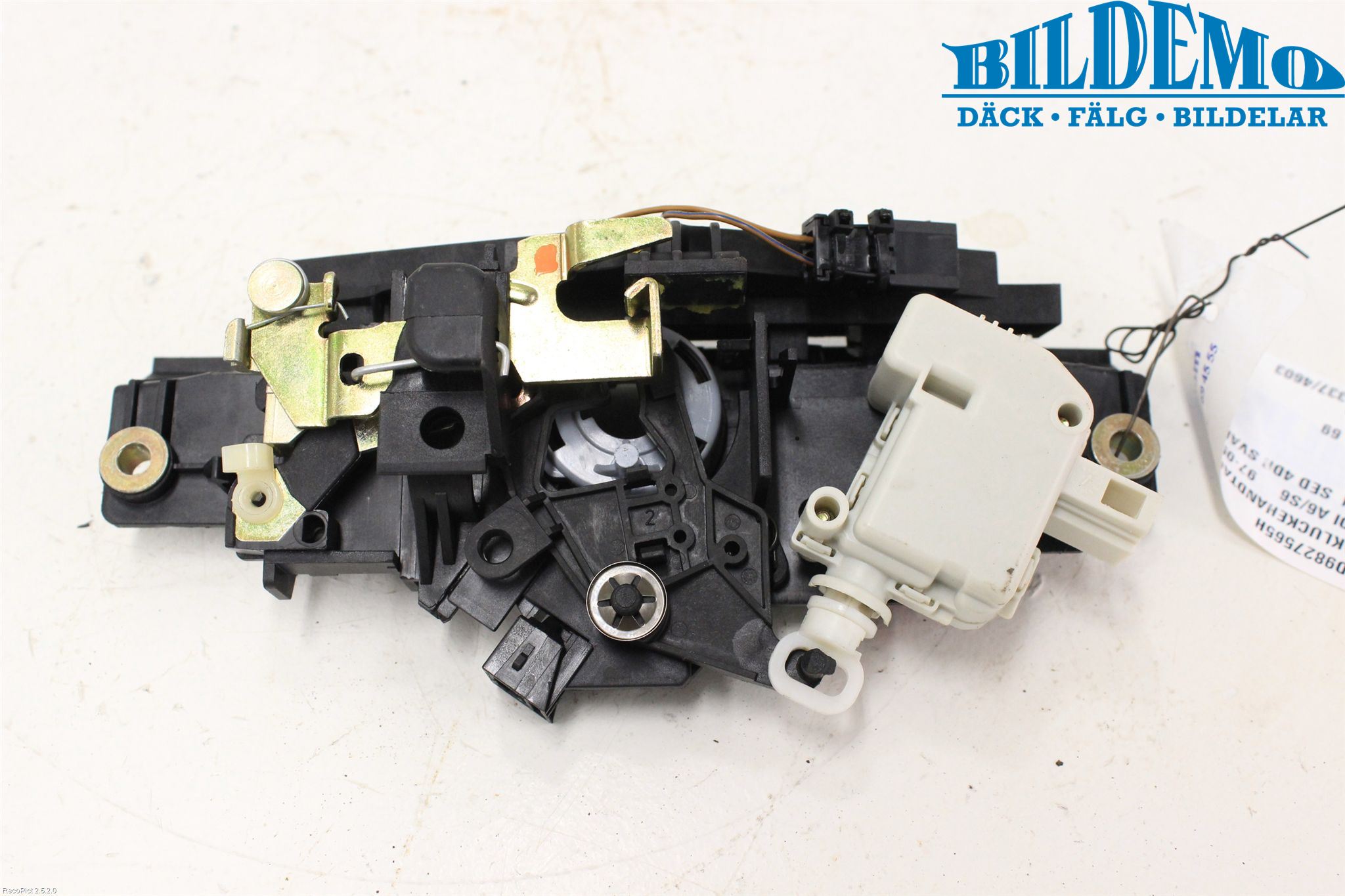 Audi A6/S6     97-05 Bakluckehandtag Inre