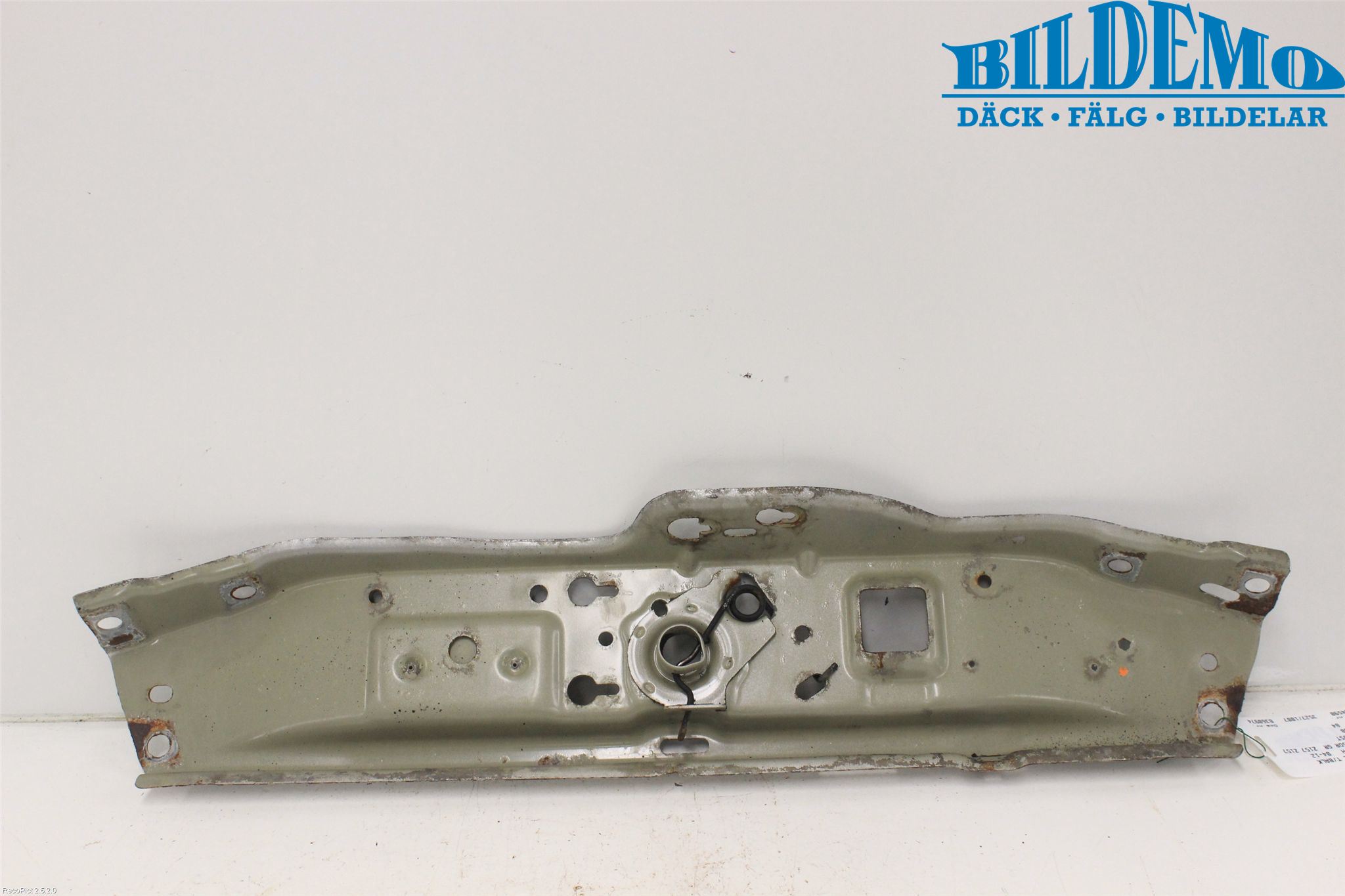 Opel ASTRA H 04-12 Front Huvlåsplåt-Balk