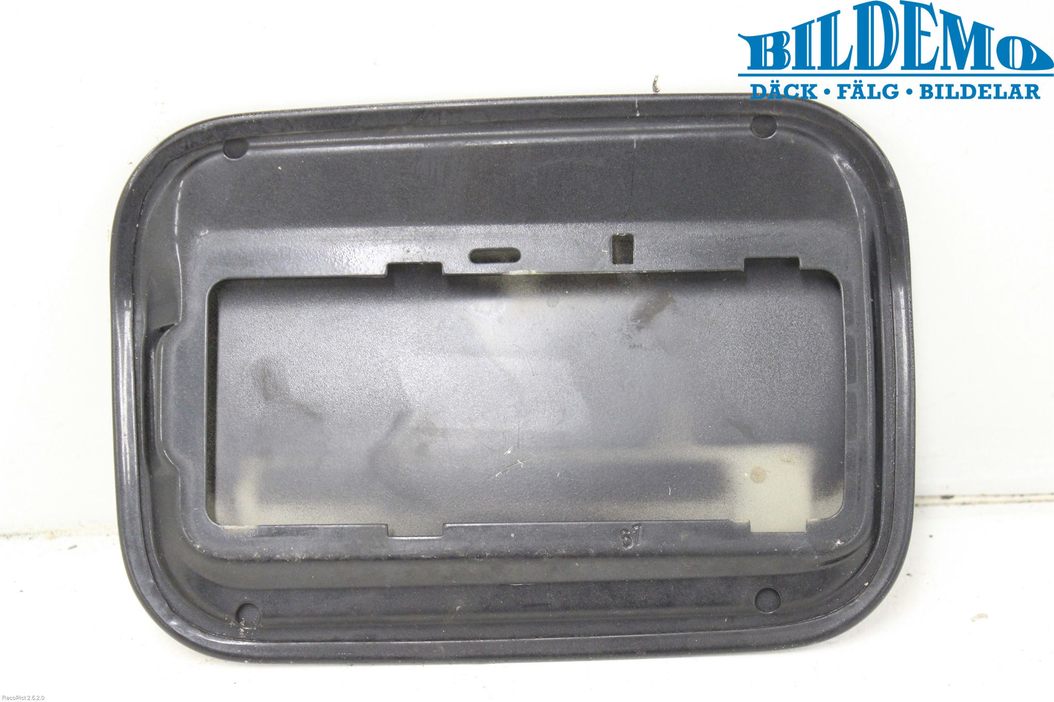 BMW 5 E60/61 Sed/Tou 02-10 Tanklucka