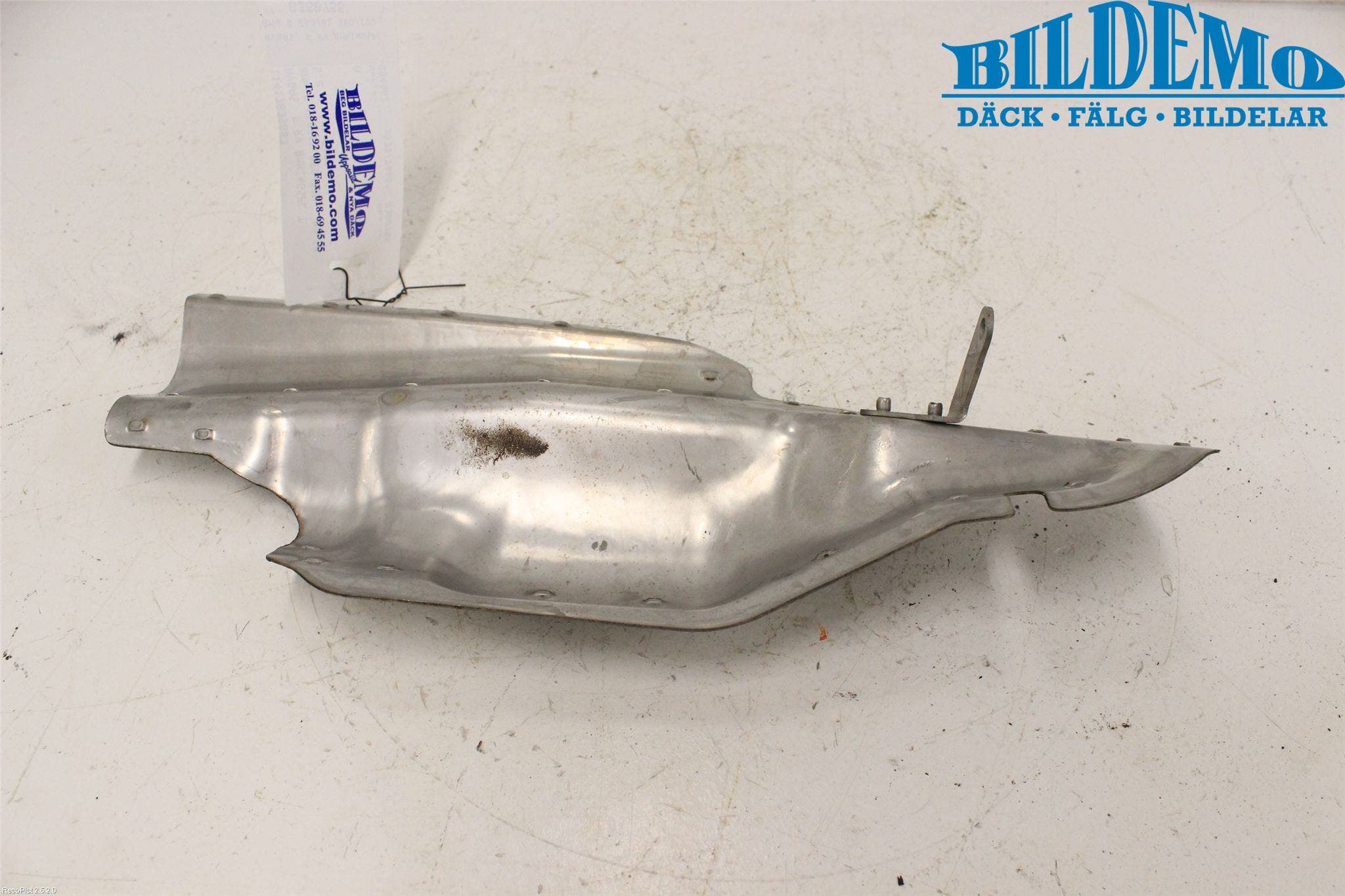 BMW 5 E60/61 Sed/Tou 02-10 Avgas Förvärmningsplåt