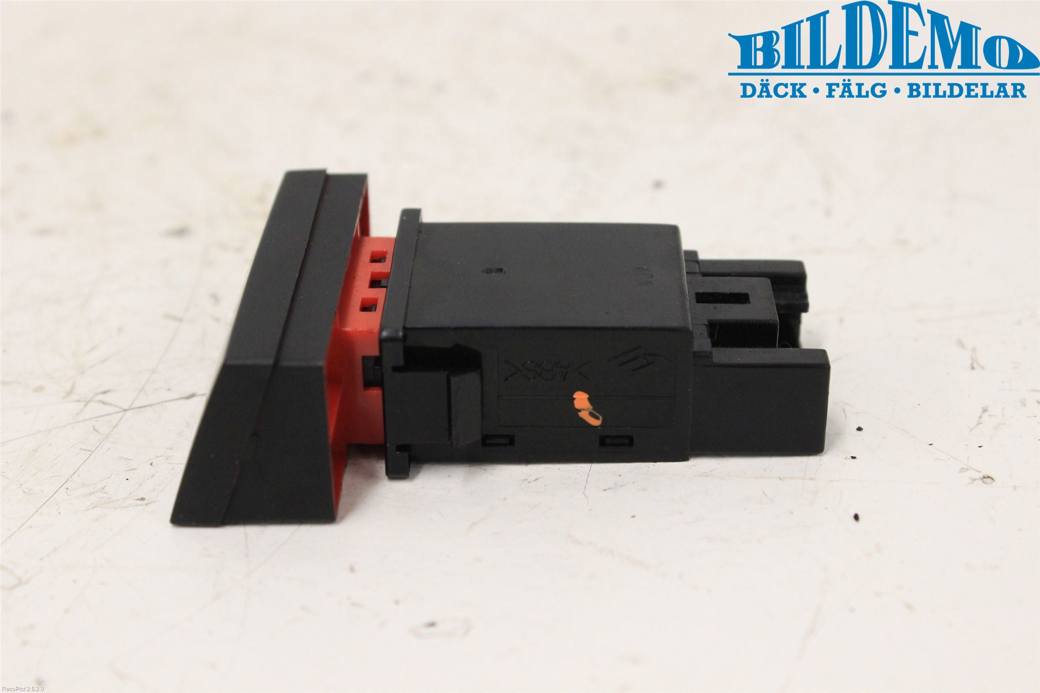 Hyundai COUPÉ Strömställare Varnings