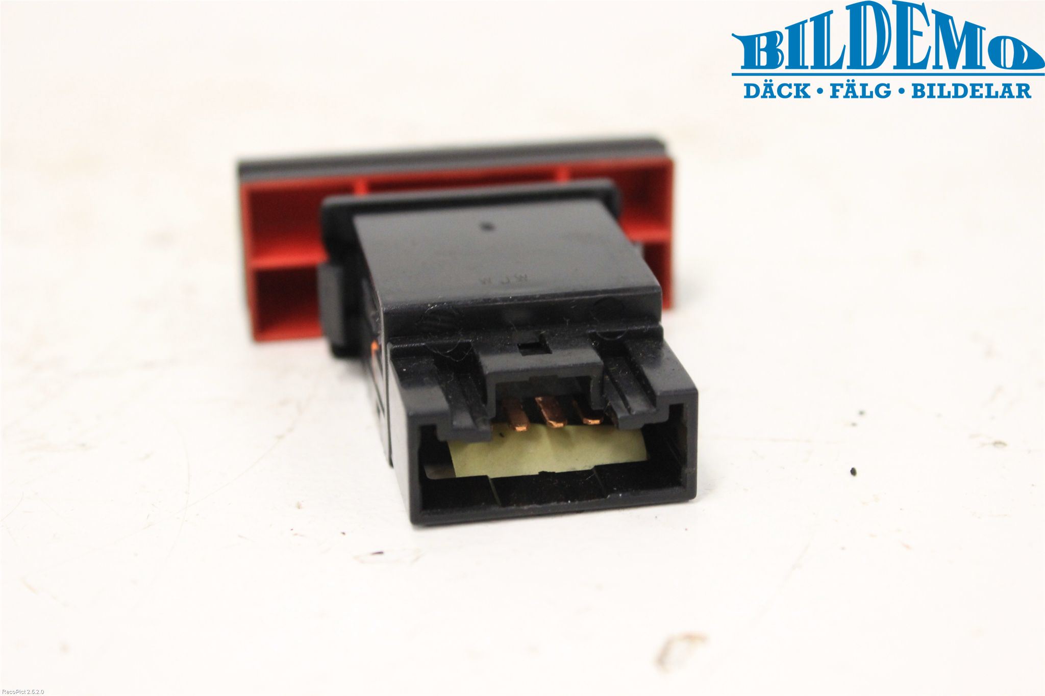 Hyundai COUPÉ Strömställare Varnings