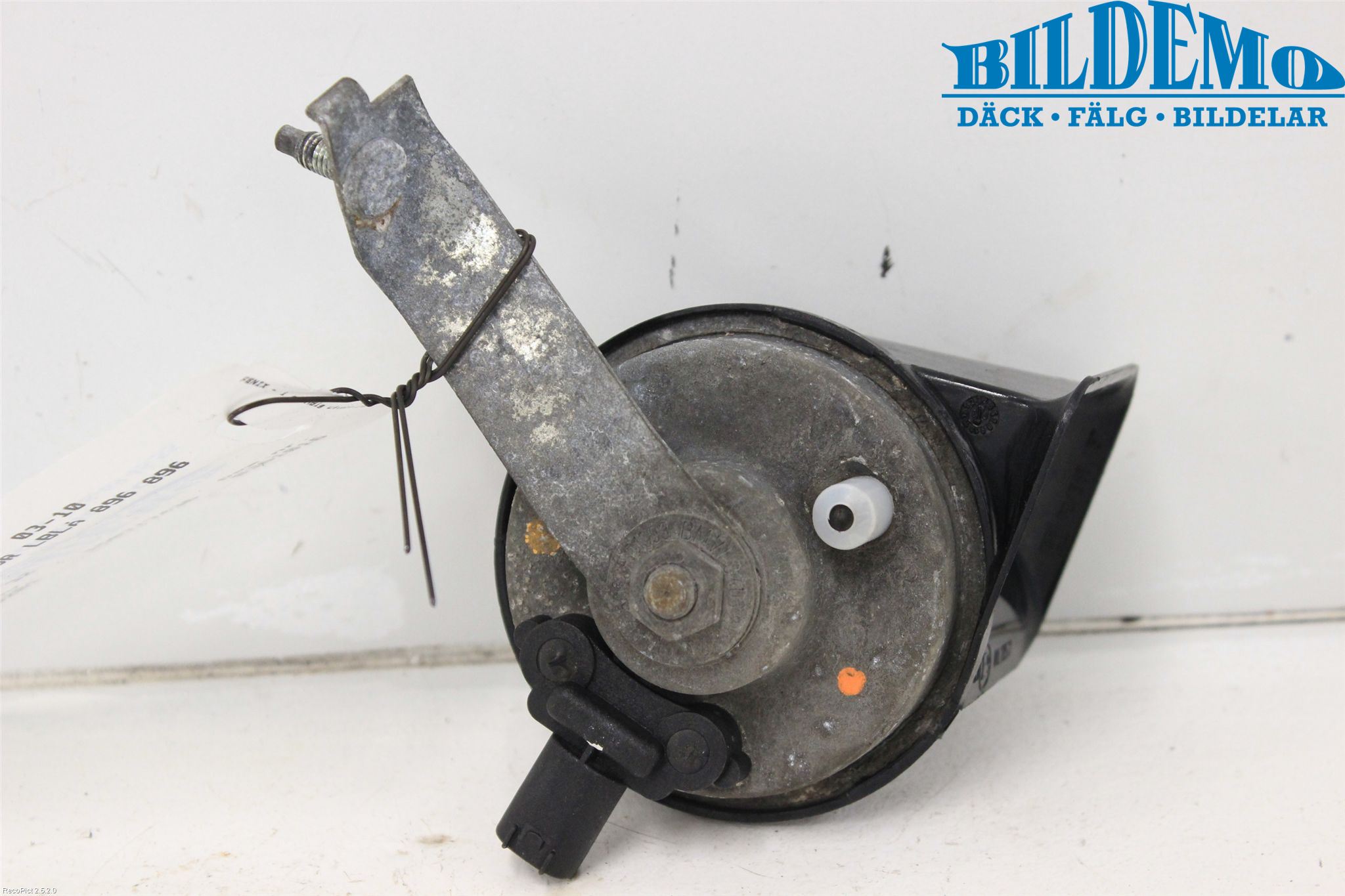 BMW X3 E83     03-10 Signalhorn