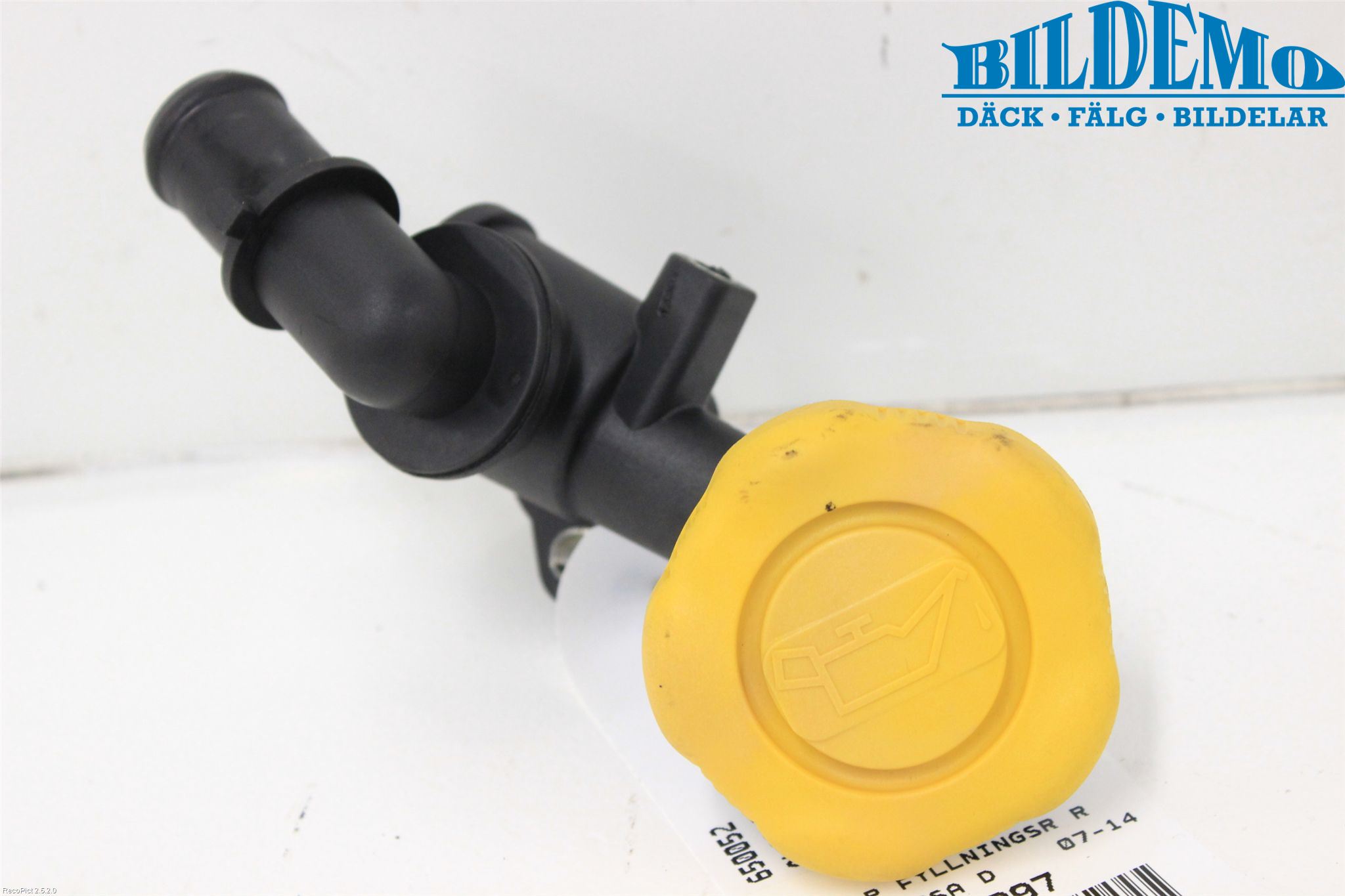 Opel CORSA D 07-14 Olja Påfyllningsrör