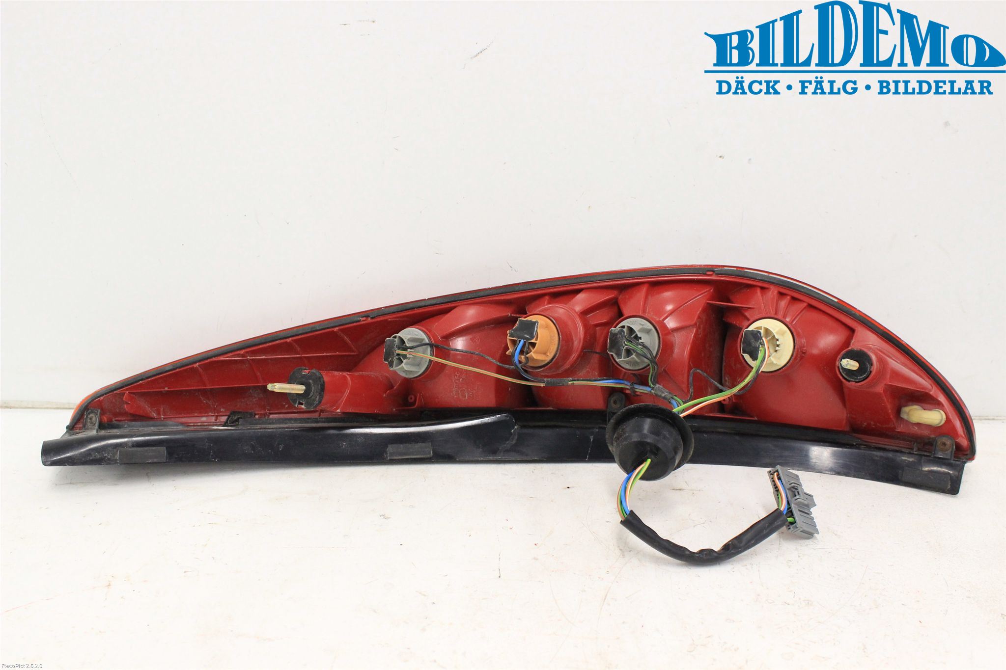 Ford MONDEO     01-06 Bakljus Vänster