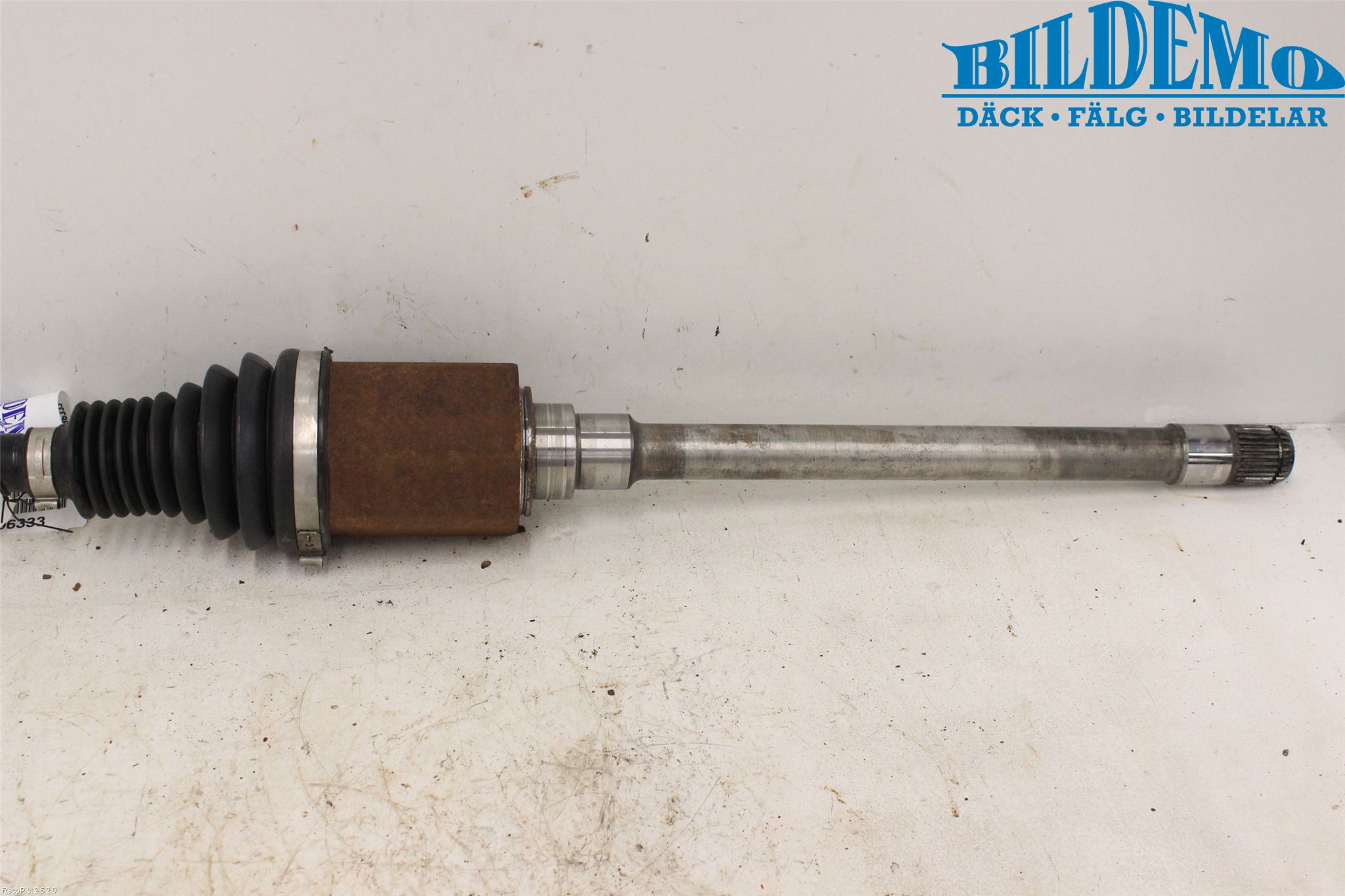 BMW 3 F30/F31/F80 12-19 Drivaxel Fram Höger