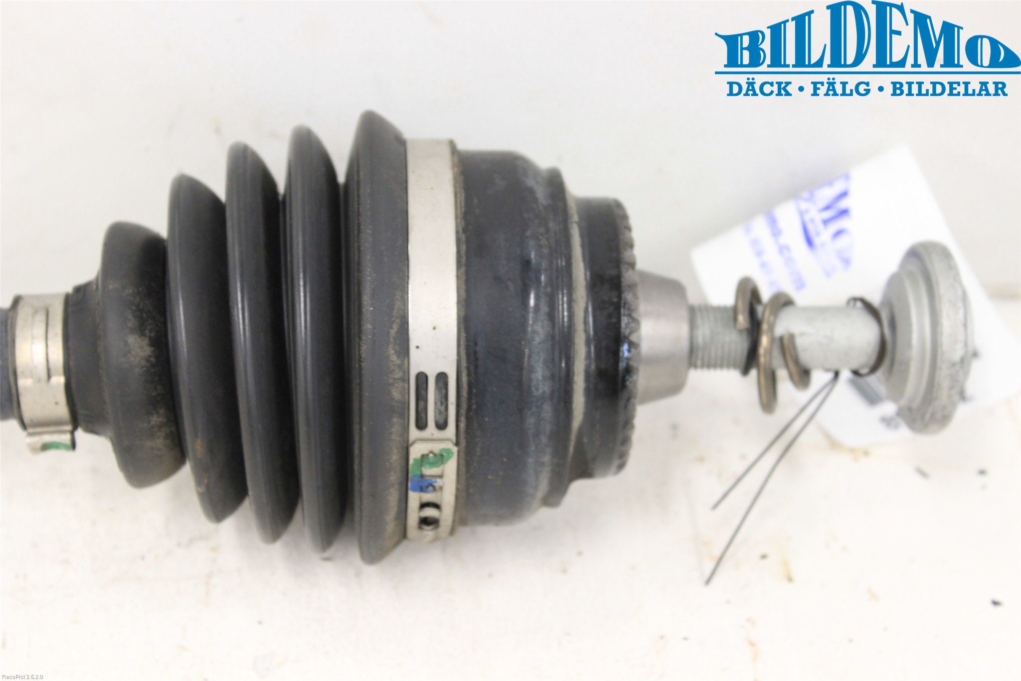 BMW X3 F25 10-17 Drivaxel Fram Höger