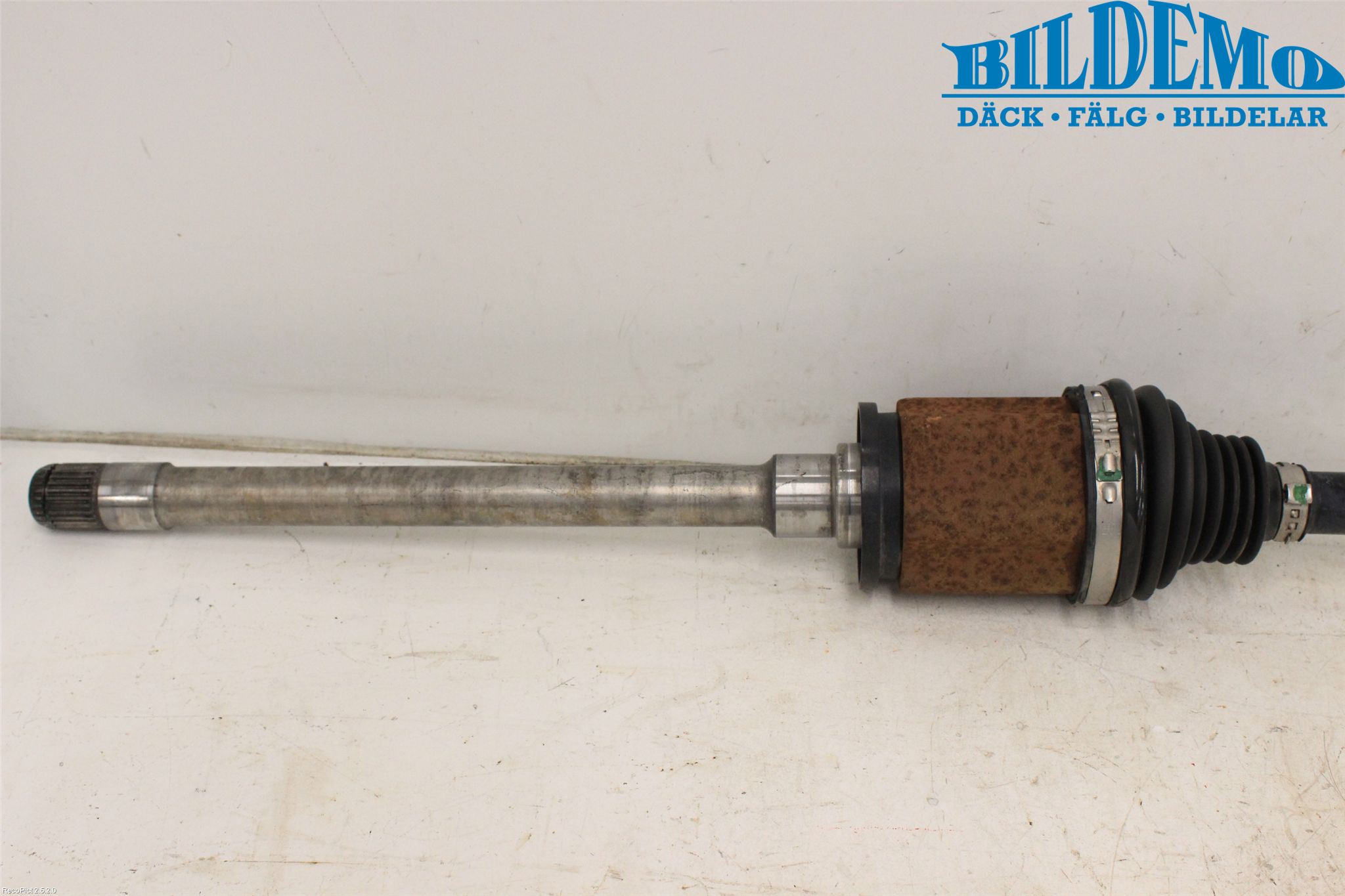 BMW X3 F25 10-17 Drivaxel Fram Höger