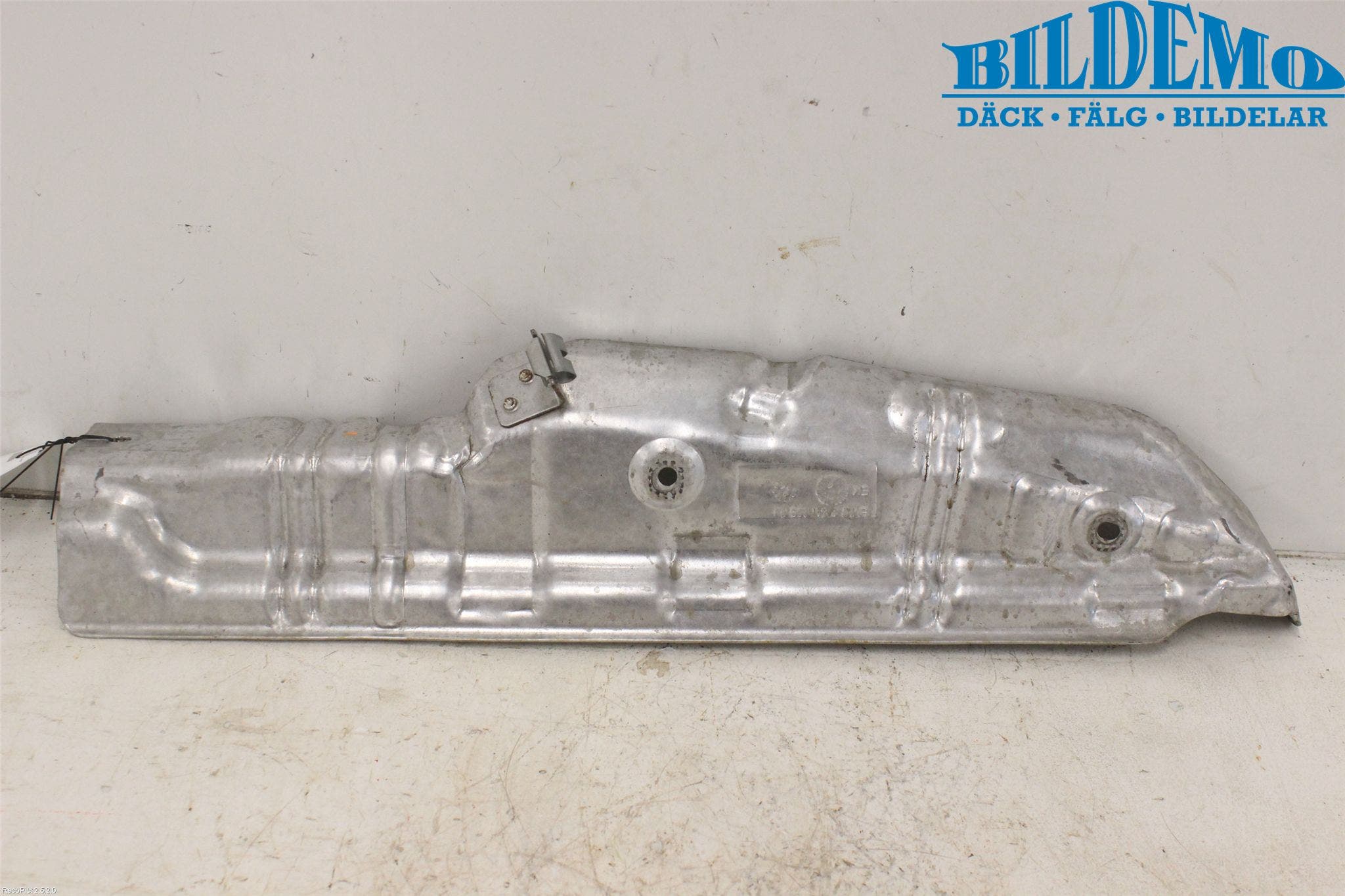 BMW 3 F30/F31/F80 12-19 Avgas Förvärmningsplåt