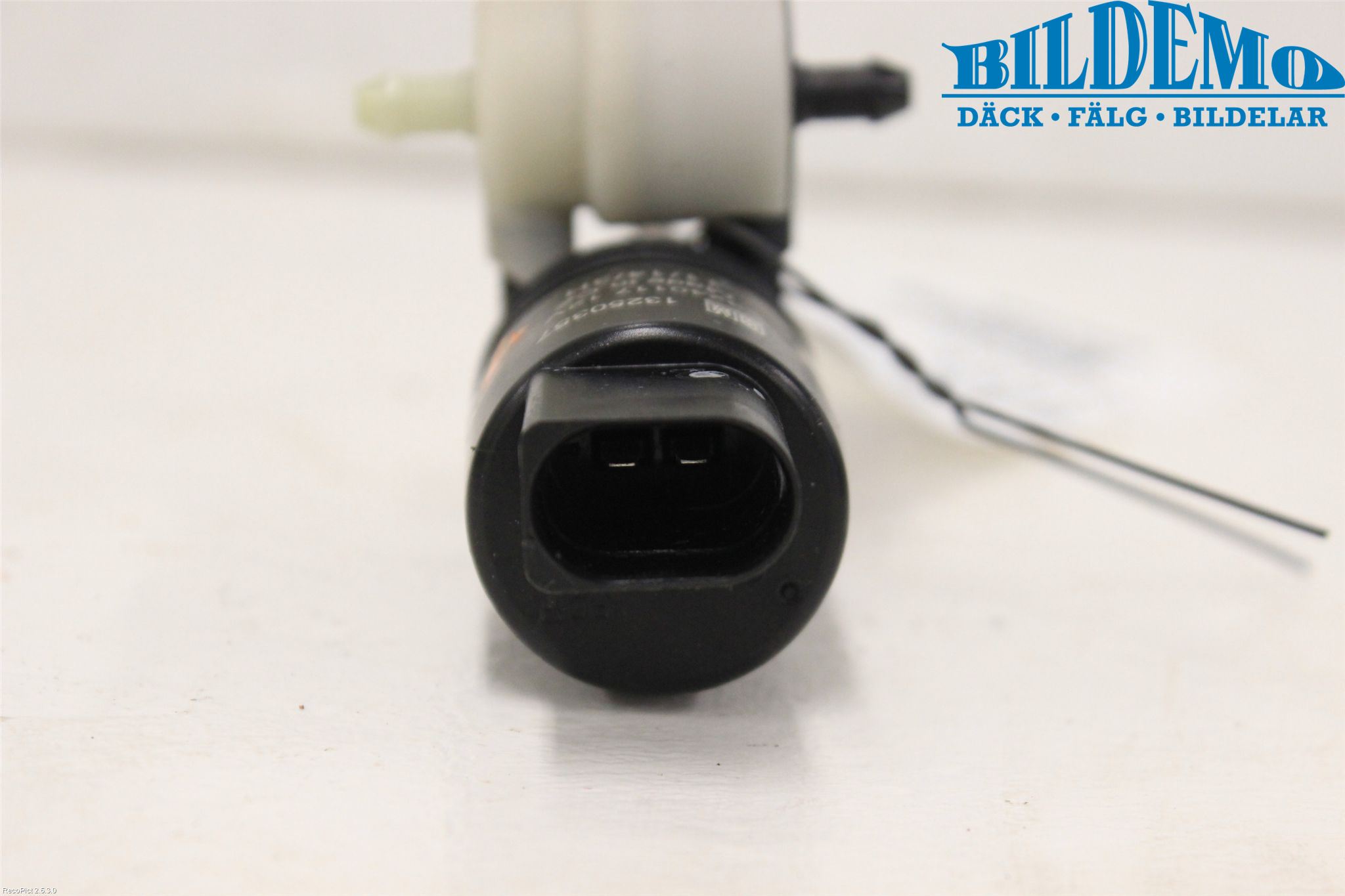 Opel INSIGNIA 09-16 Spolarpump Vindruta