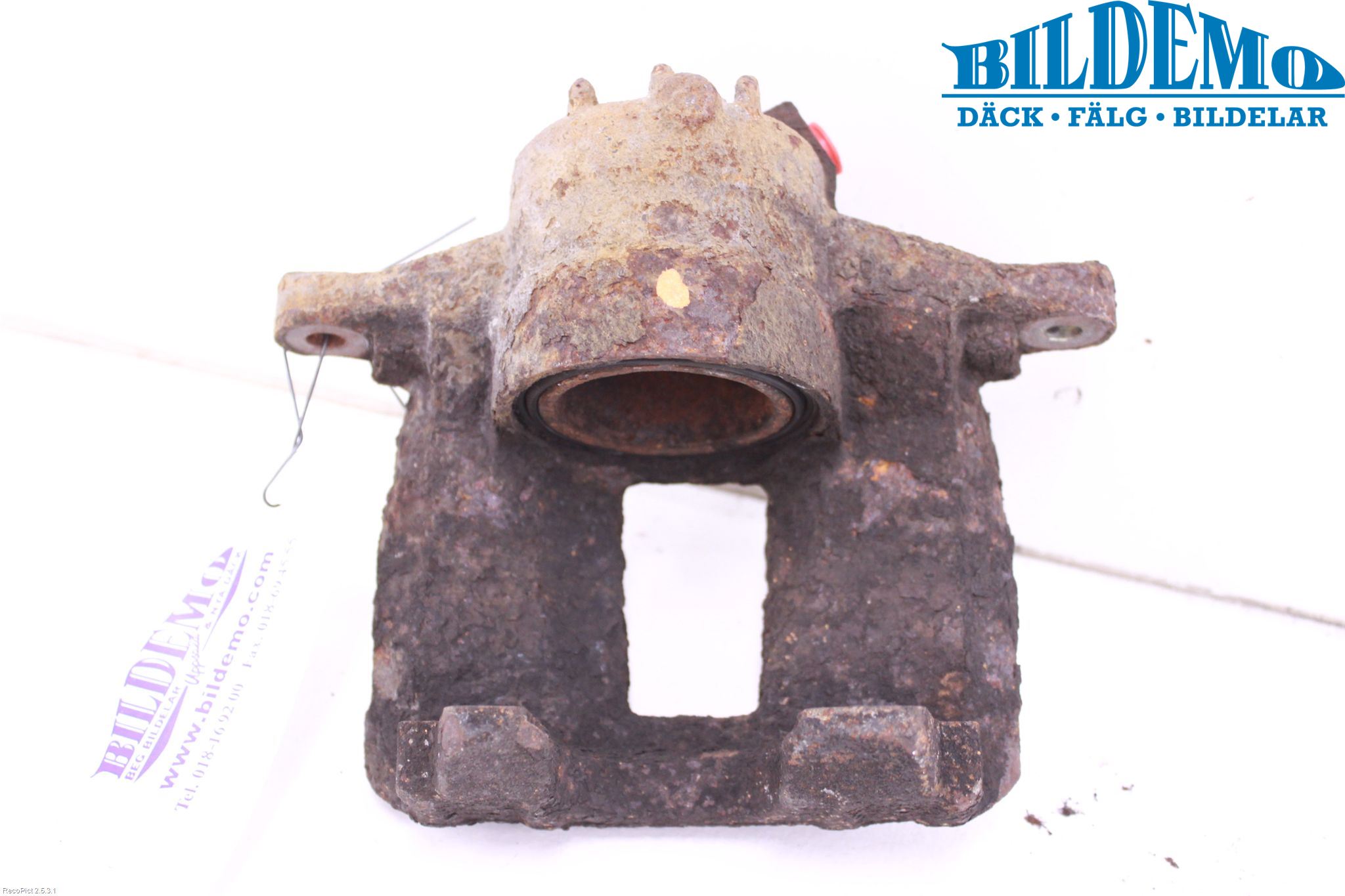 Peugeot 307     01-05 Bromsok Fram Höger