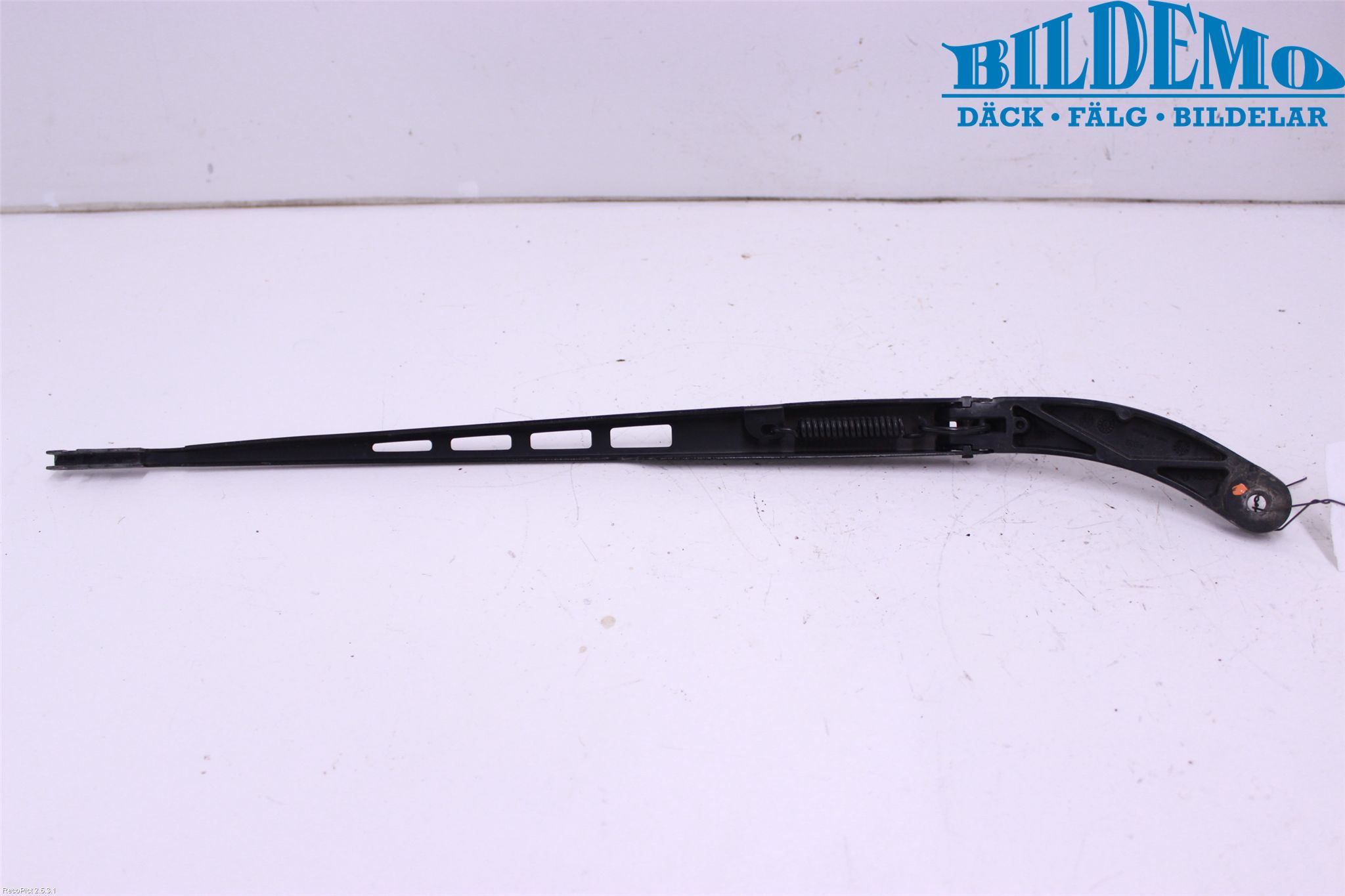 Audi A6/S6     05-11 Torkararm Armar Vindruta