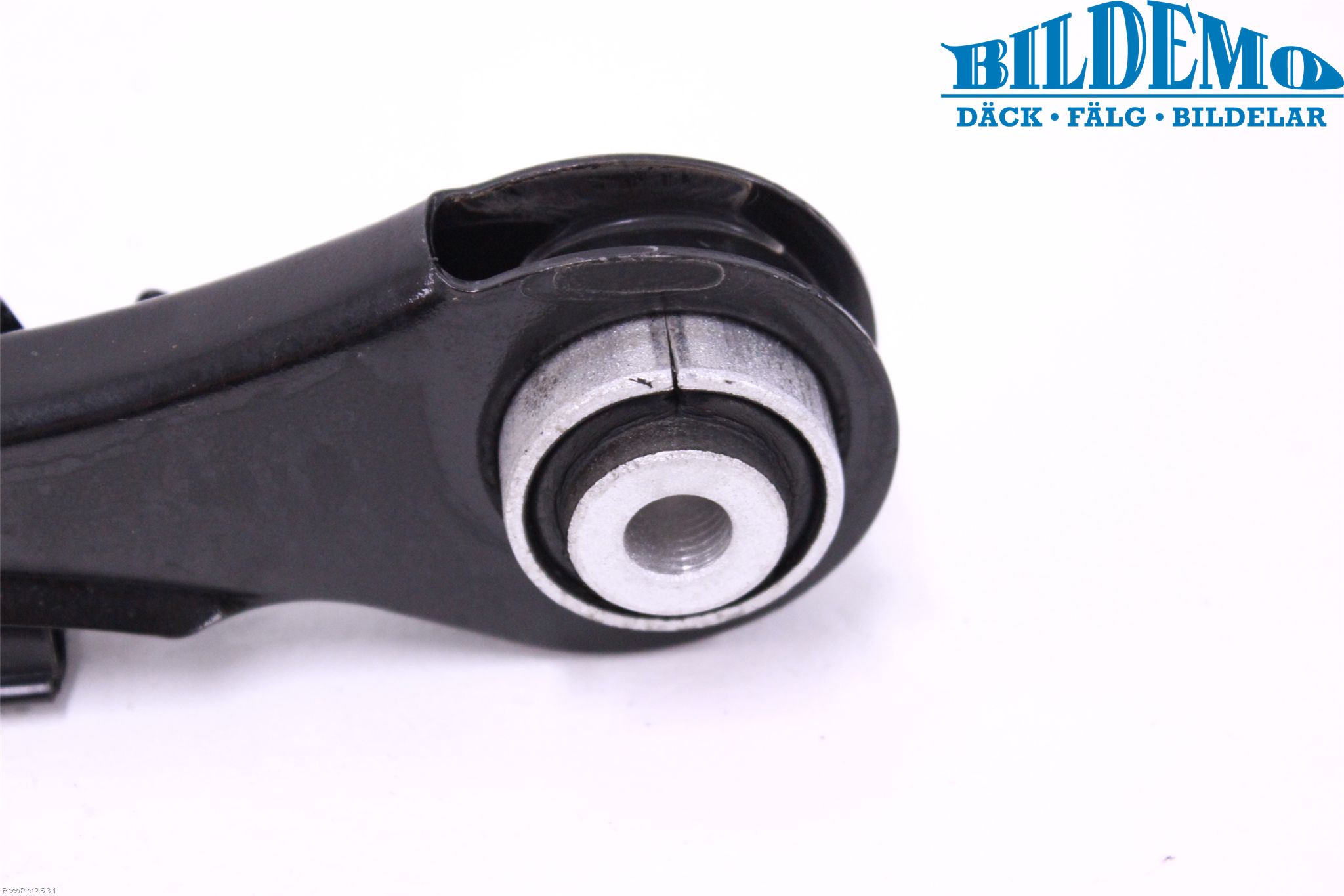 BMW 3 F30/F31/F80 12-19 Bärarm Bak Övre Vänster