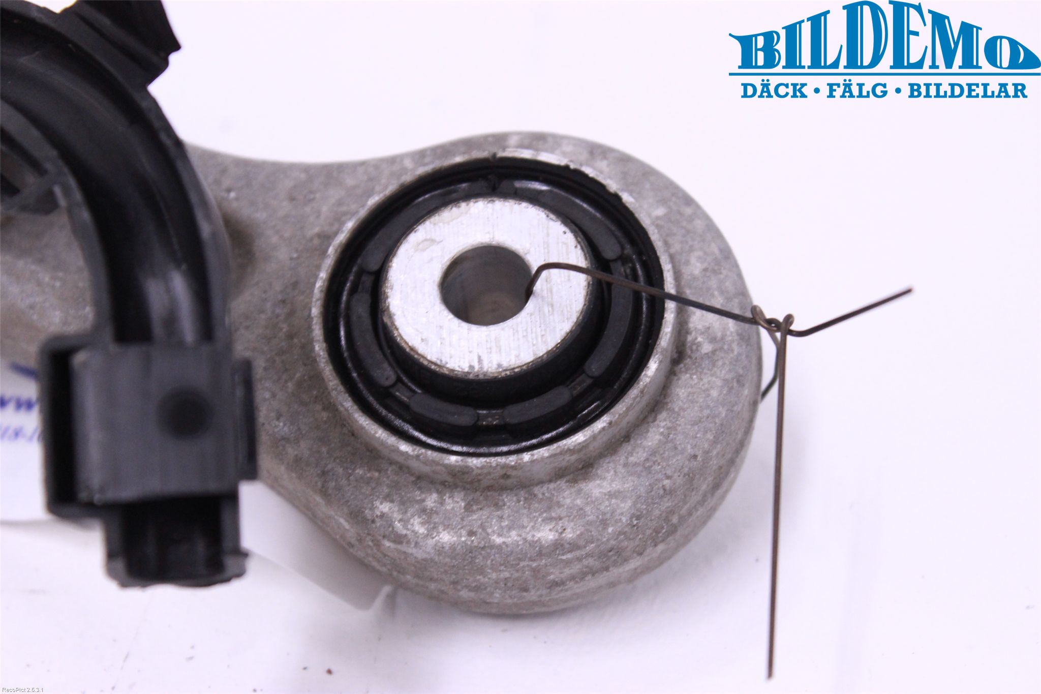 BMW 5 F10/F11/F18 09-17 Bärarm Bak Höger