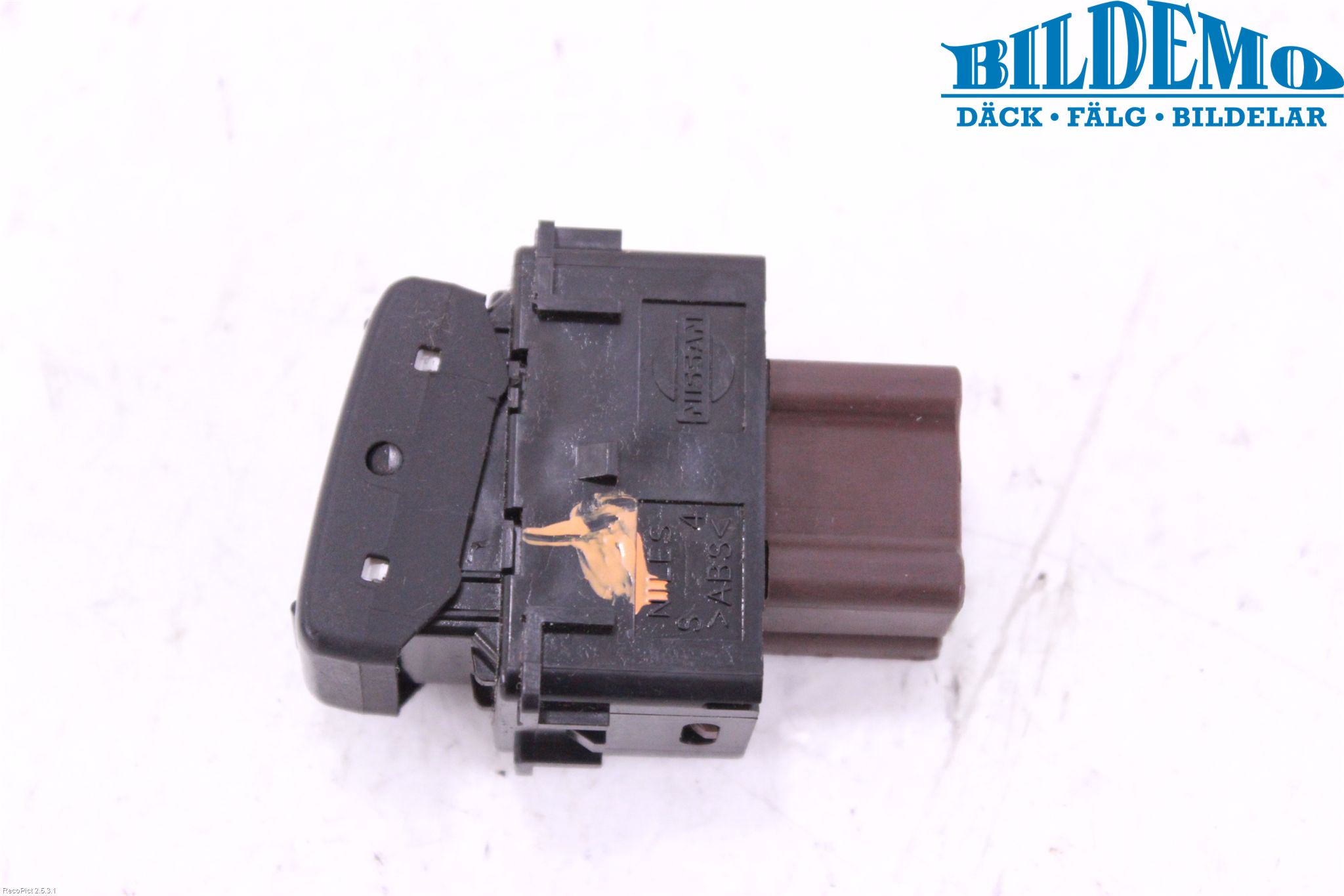 Nissan MURANO    02-08 Strömställare Stolvärme