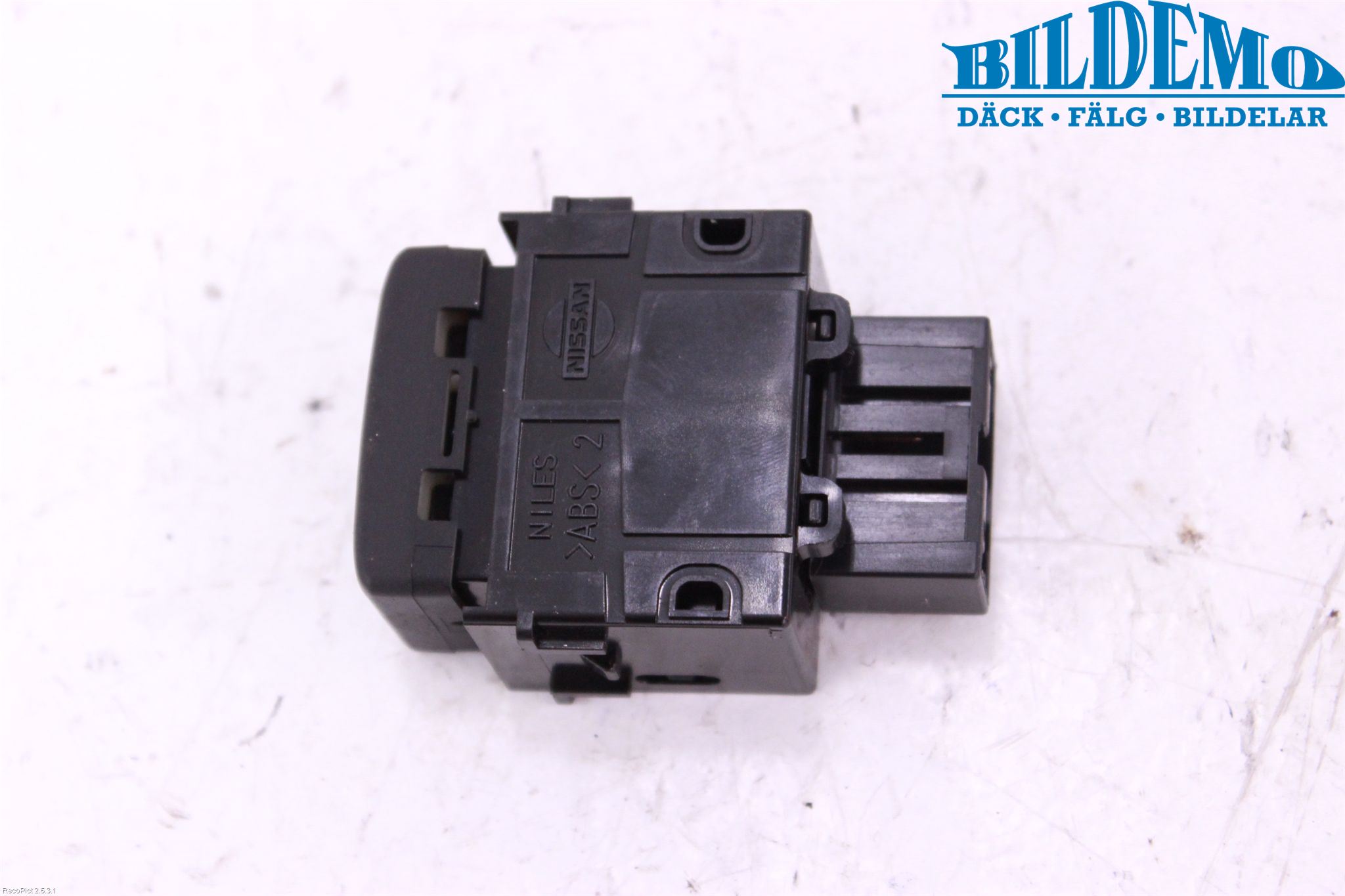 Nissan MURANO    02-08 Strömställare Strålkastartork