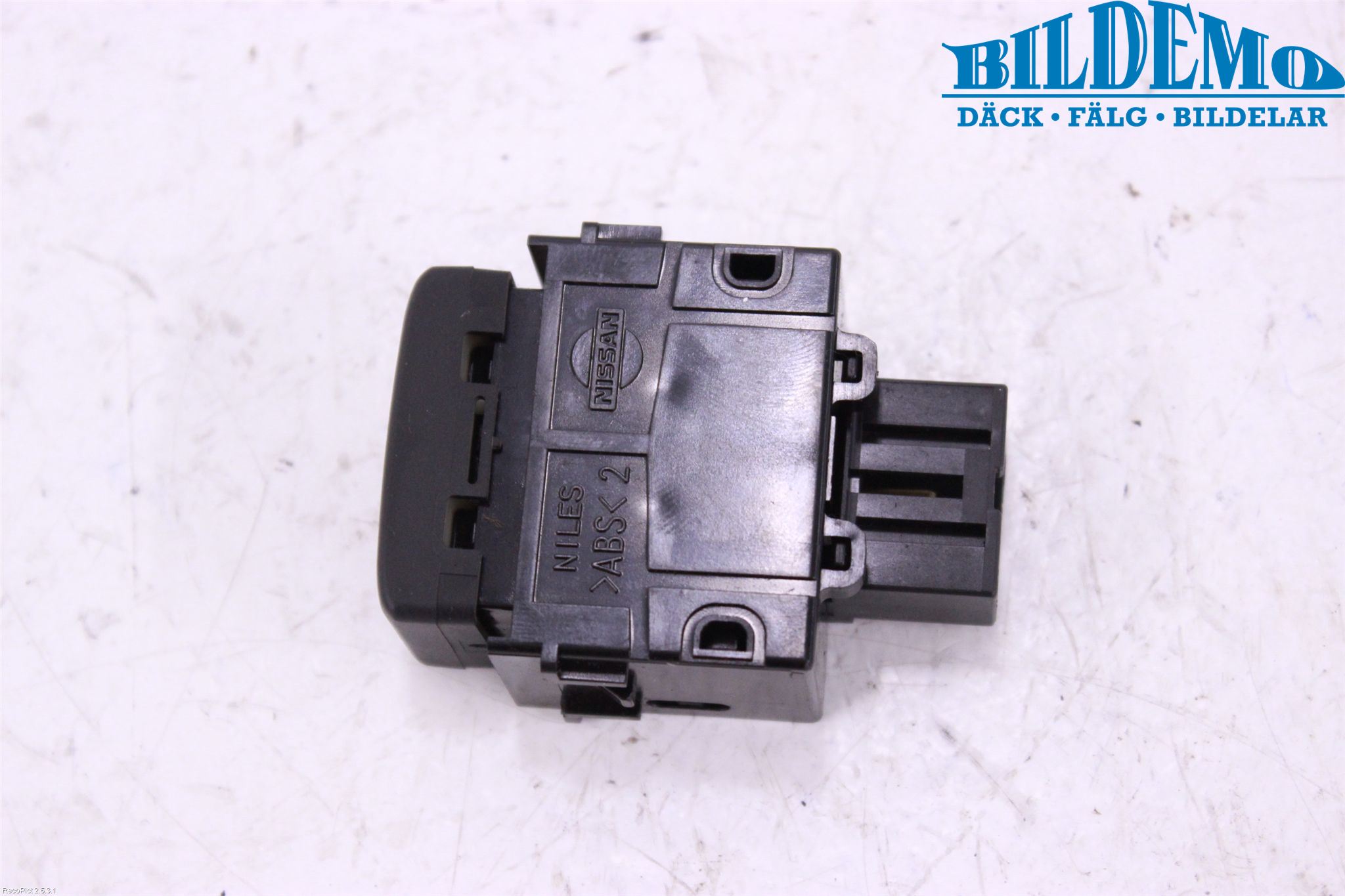 Nissan MURANO    02-08 Strömställare Övrigt