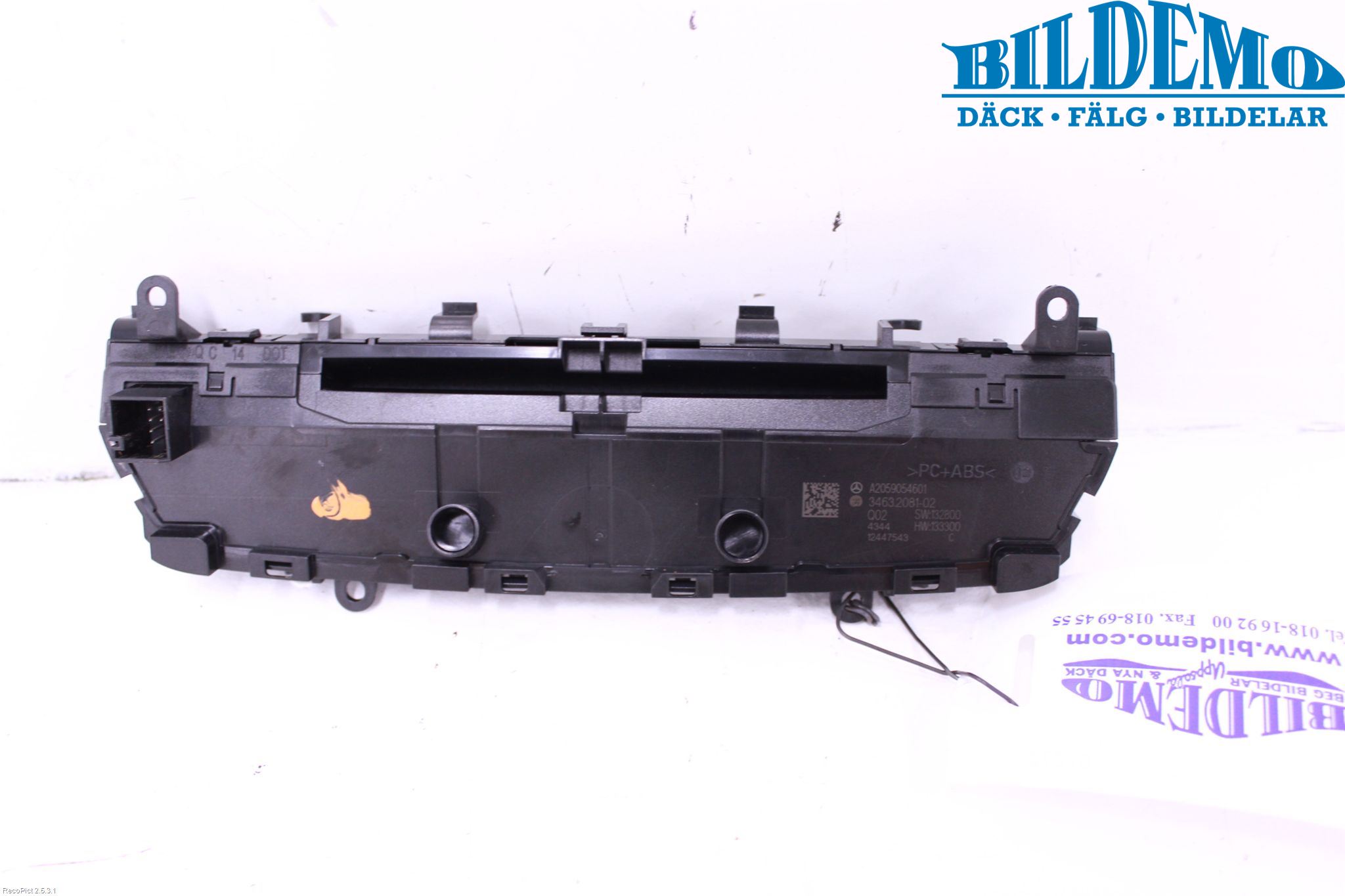 Mercedes-Benz MB C-KLASS (W205) 14-21 Cd Radio - Multimediapanel