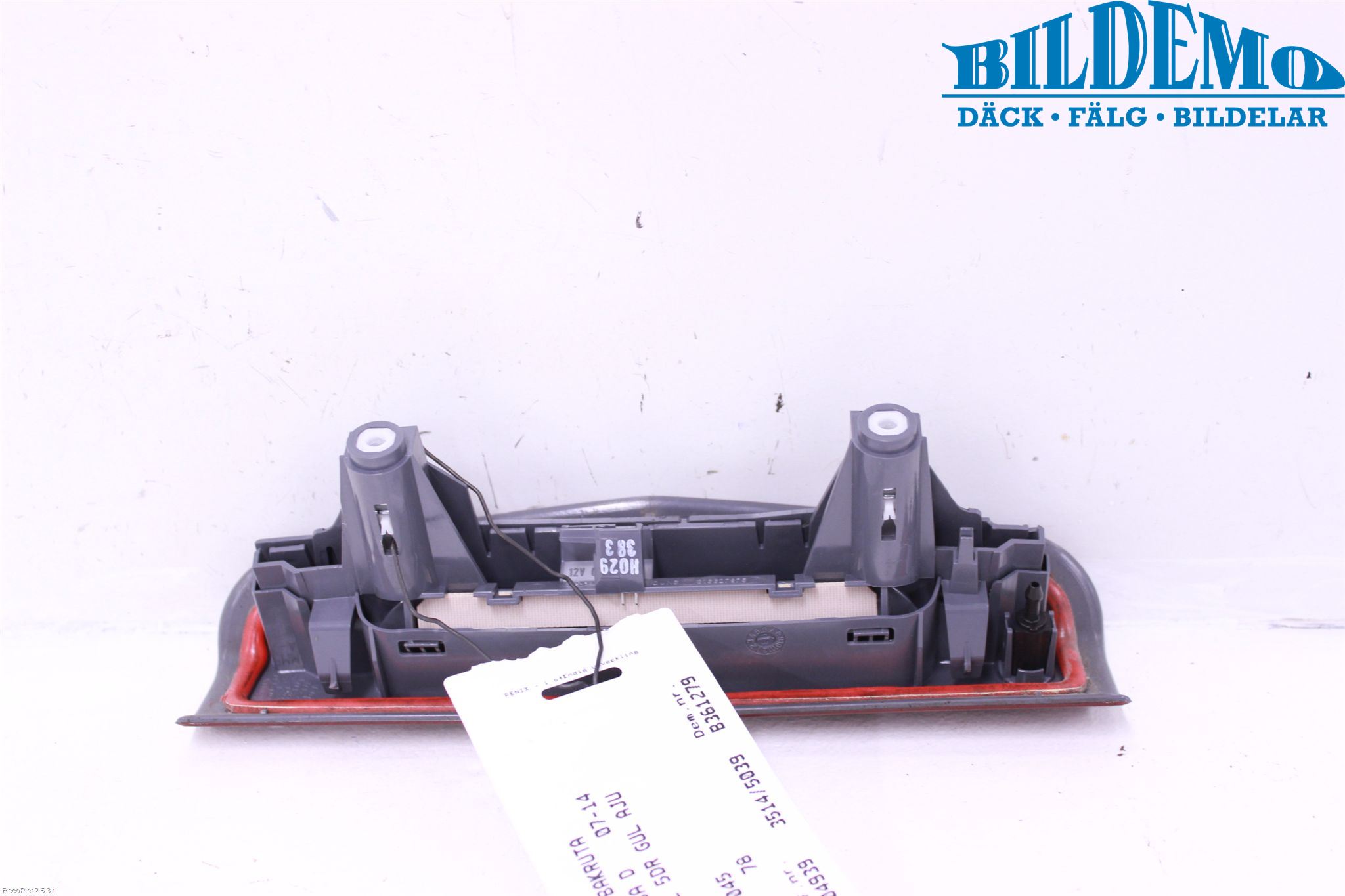 Opel CORSA D 07-14 Bromsljus Bakruta