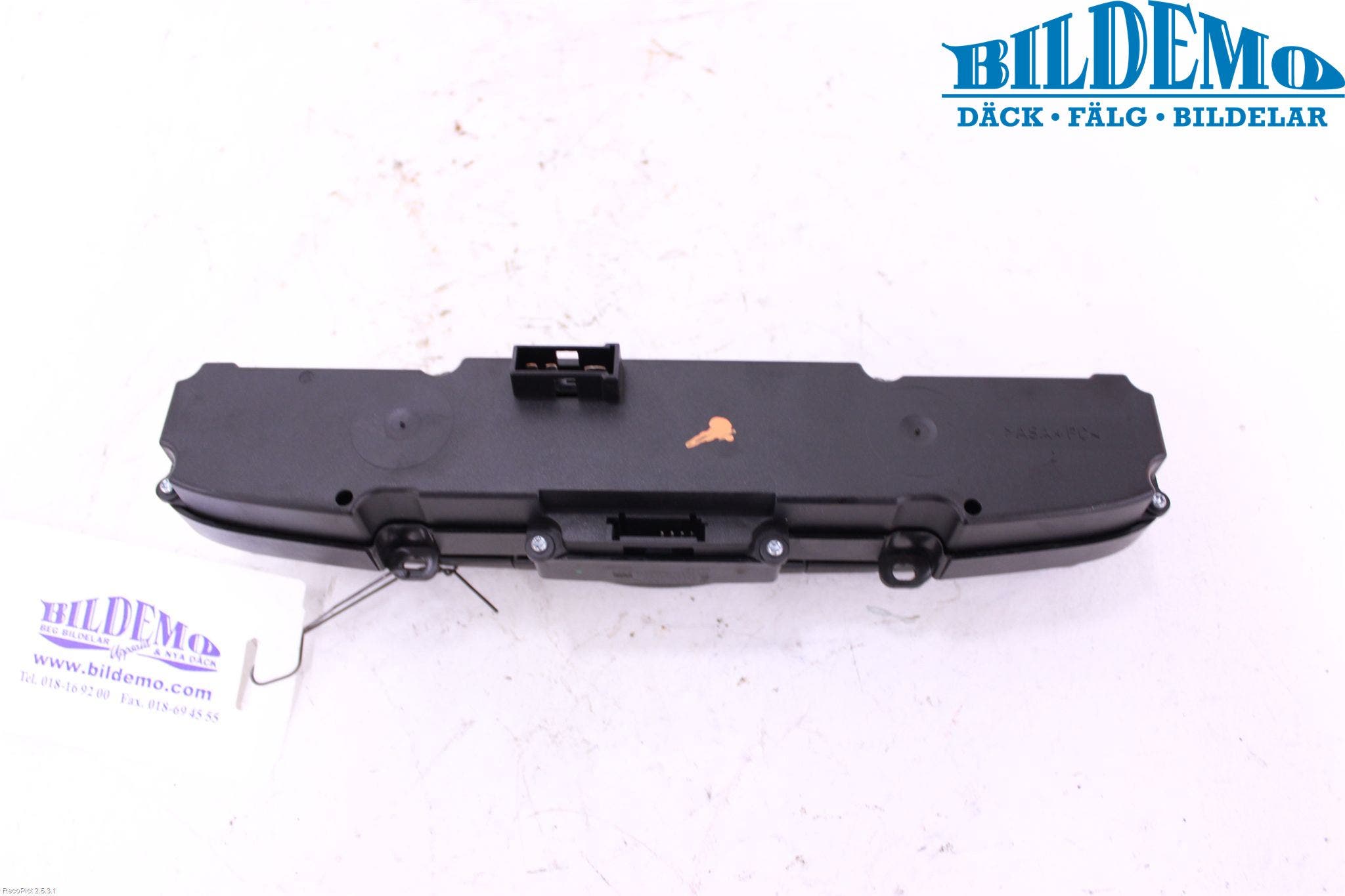 Mercedes-Benz MB SPRINTER (W906) 06-18 Strömställare Varnings