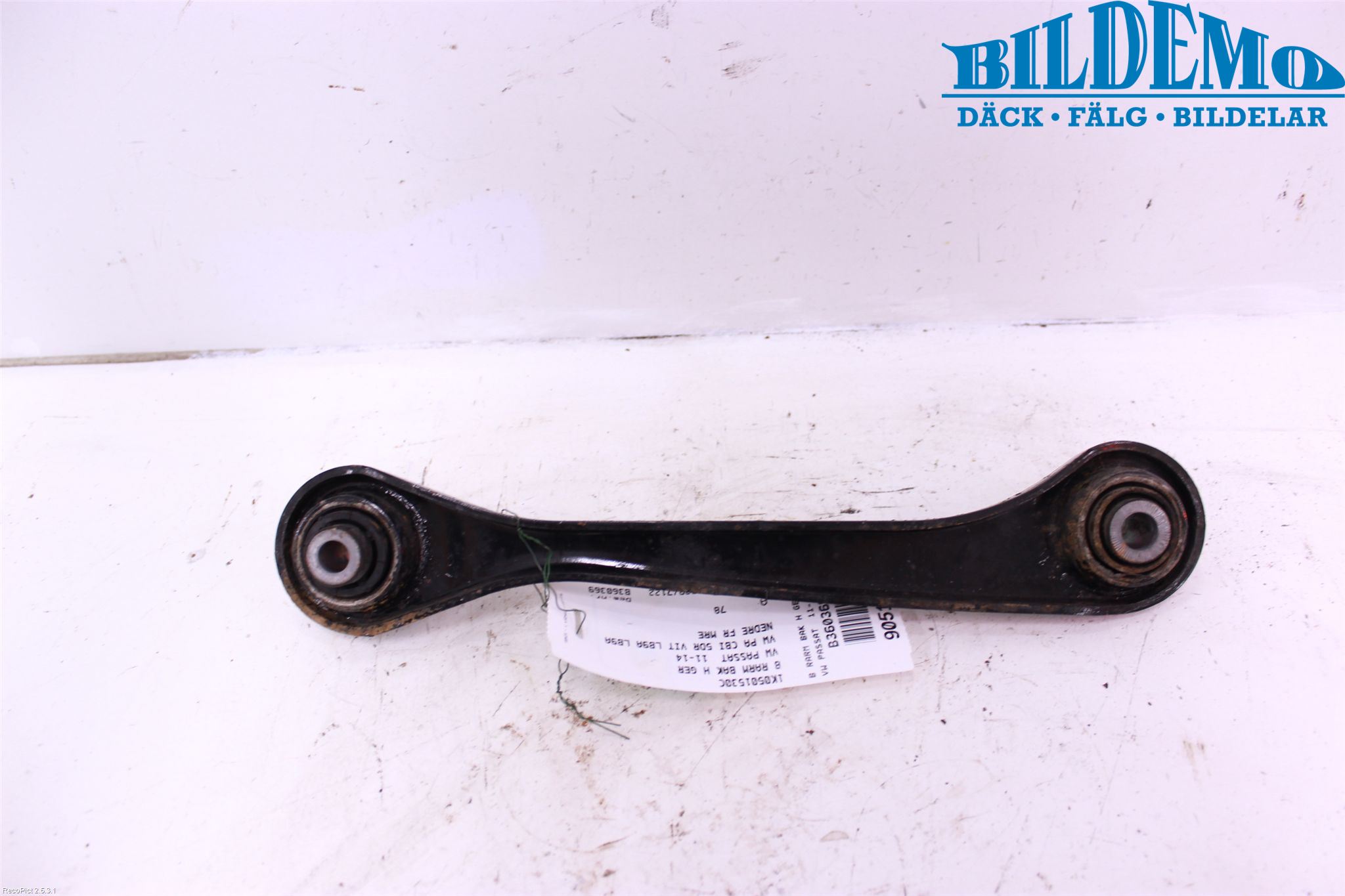 Volkswagen VW PASSAT 11-14 Bärarm Bak Höger