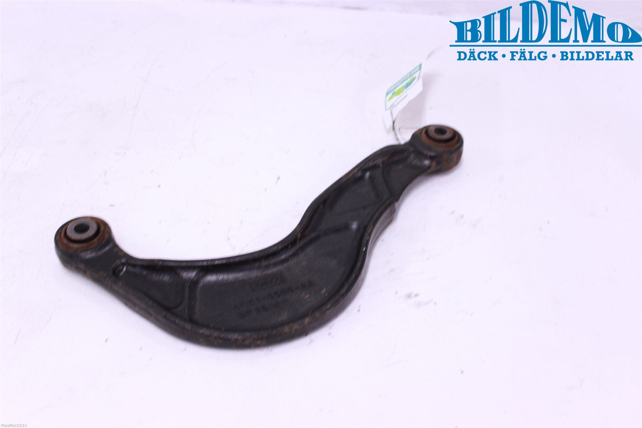 Volvo V70 08-13 Bärarm Bak Vä-Hö