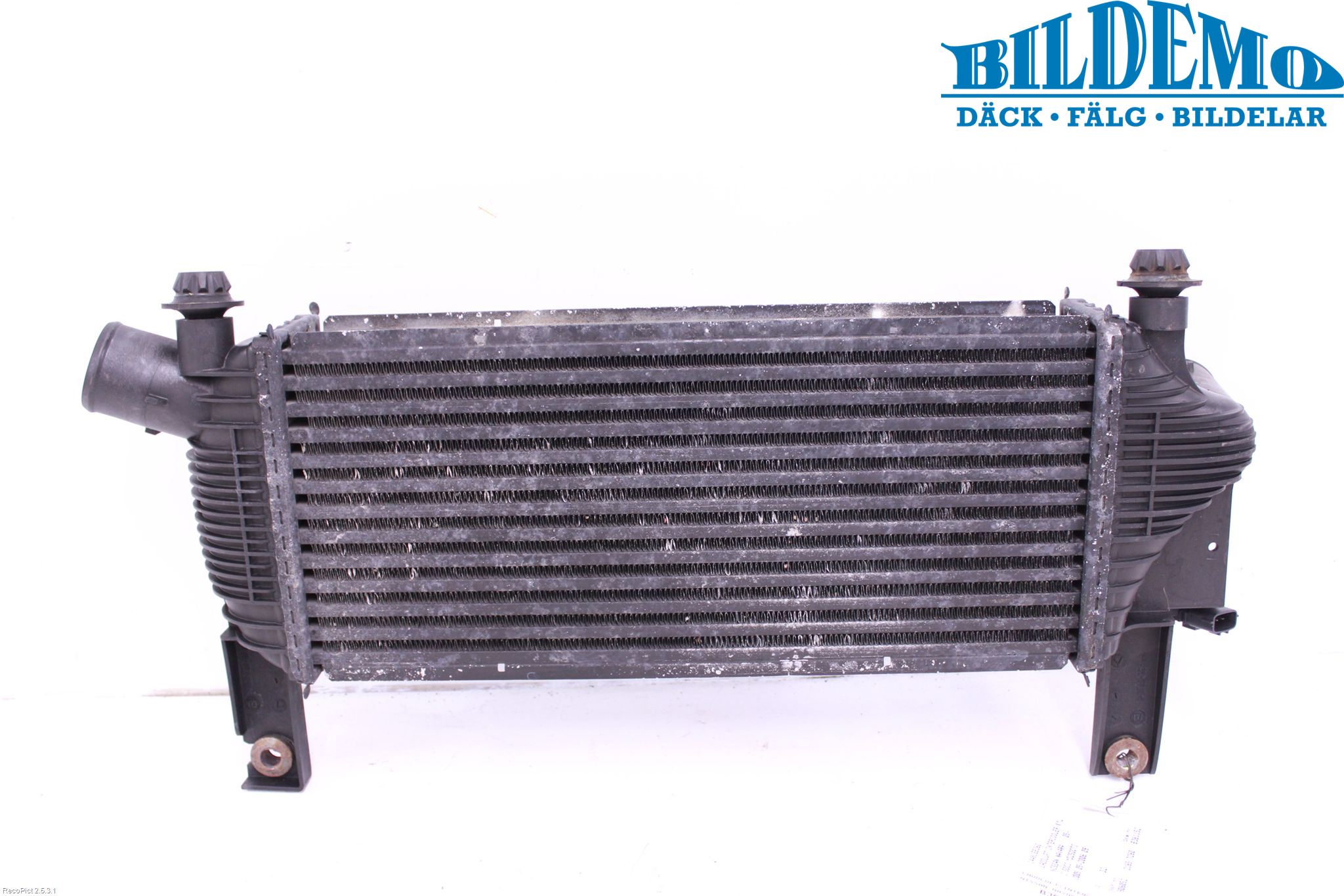 Nissan NAVARA 05-16 Laddluft-Intercooler Kyl