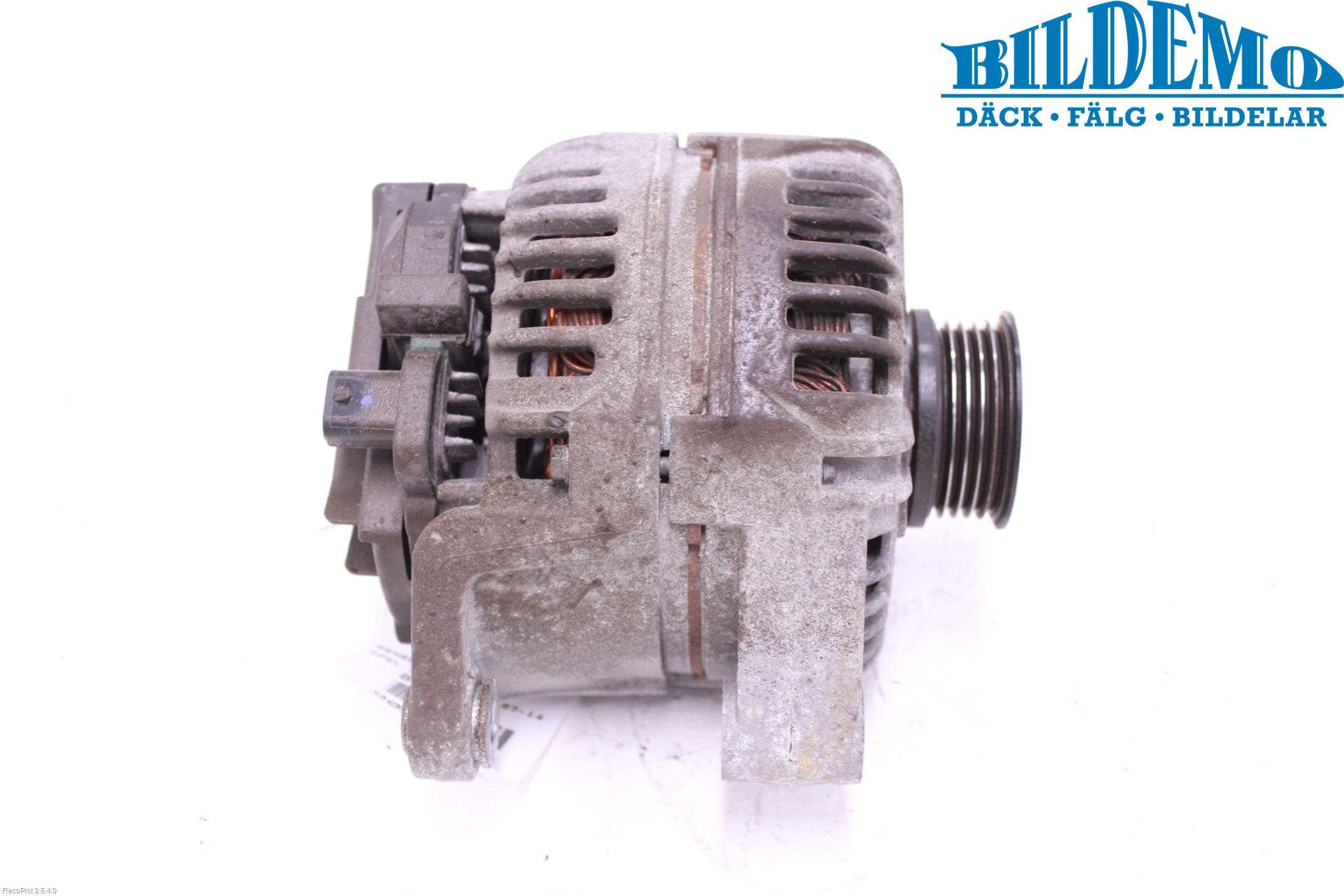 Opel CORSA D 07-14 Generator