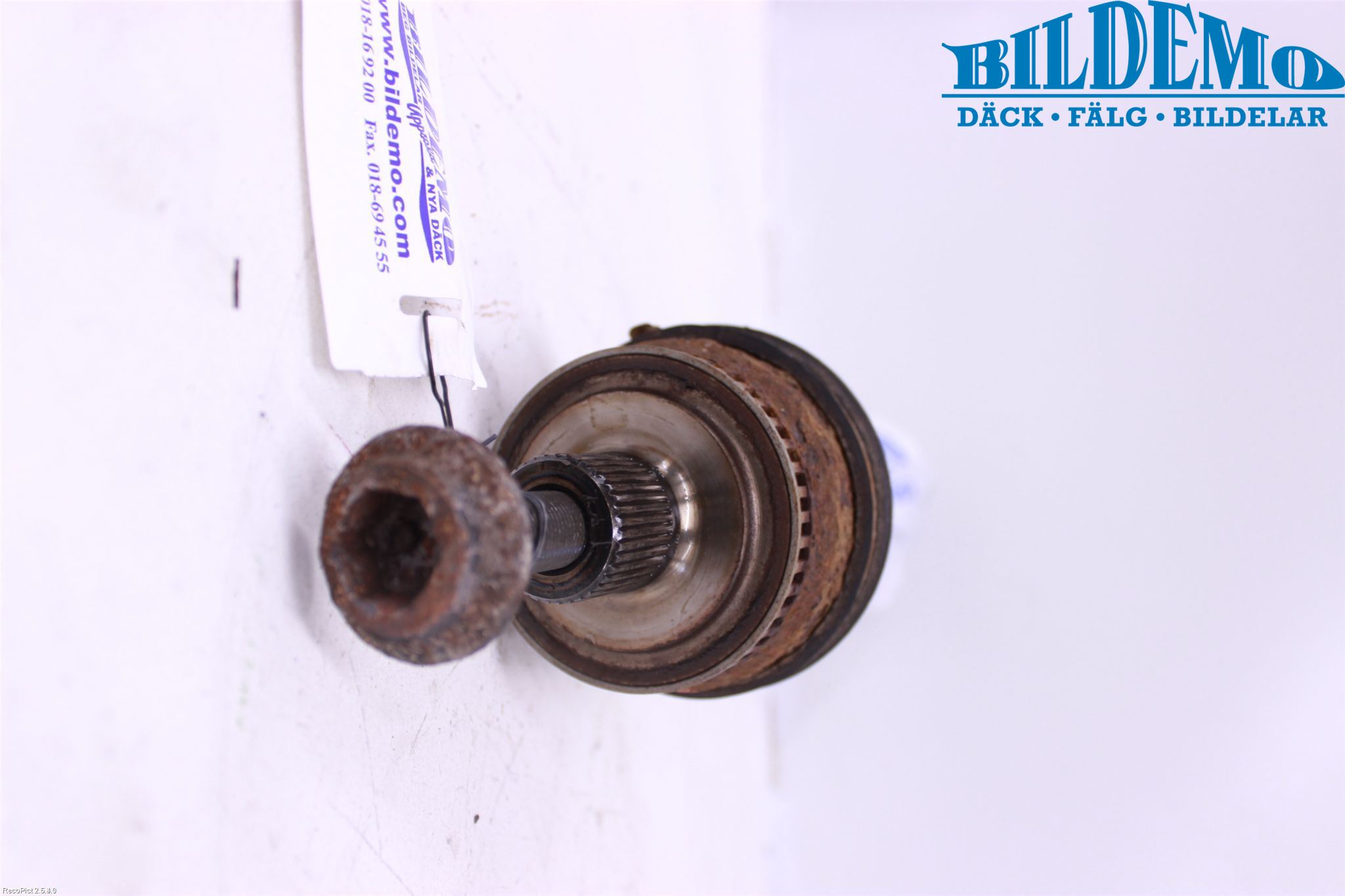 Audi A6/S6     97-05 Drivaxel Bak Höger