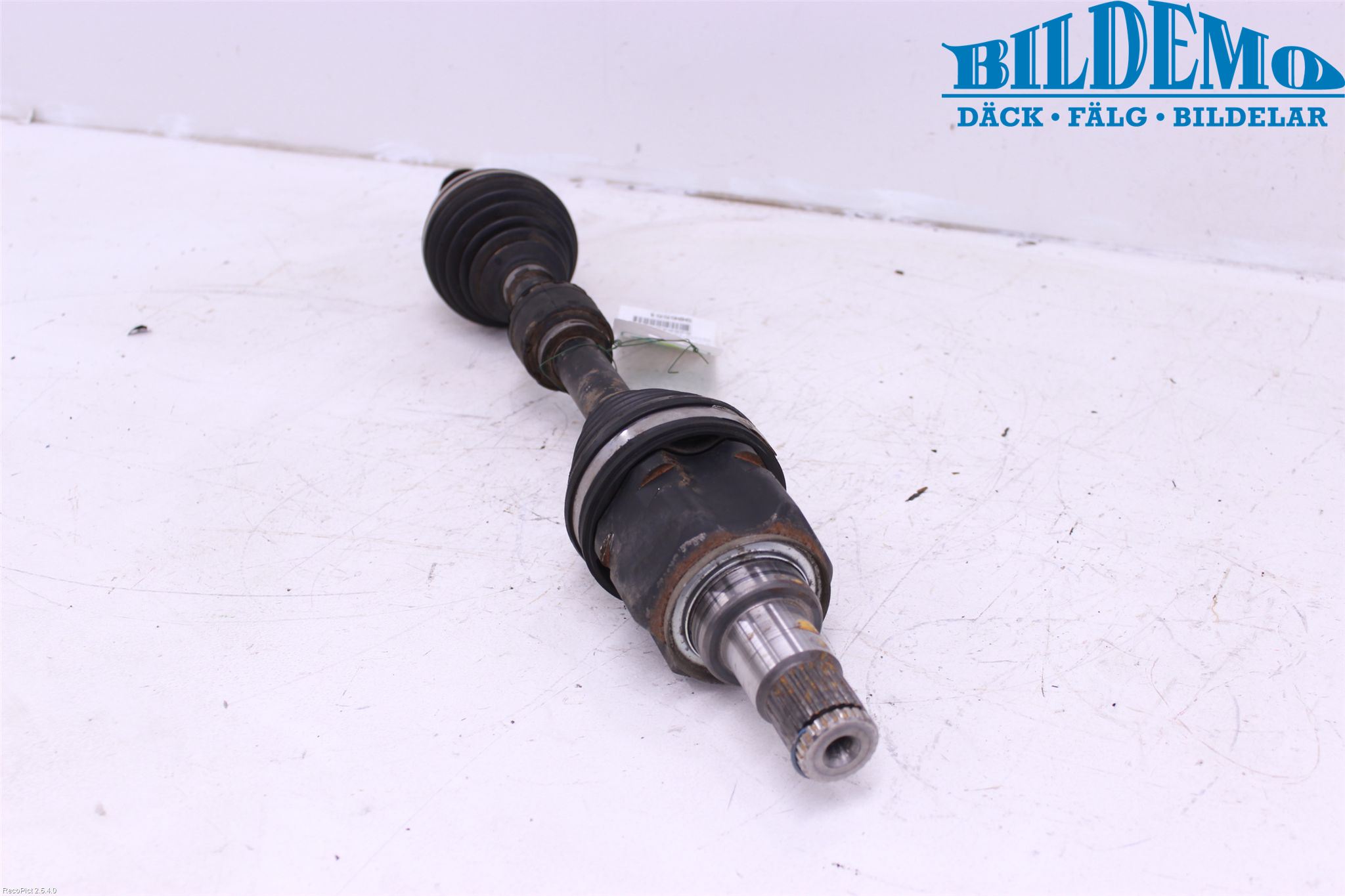 Toyota PRIUS ZVW30 09-20 Drivaxel Fram Vänster