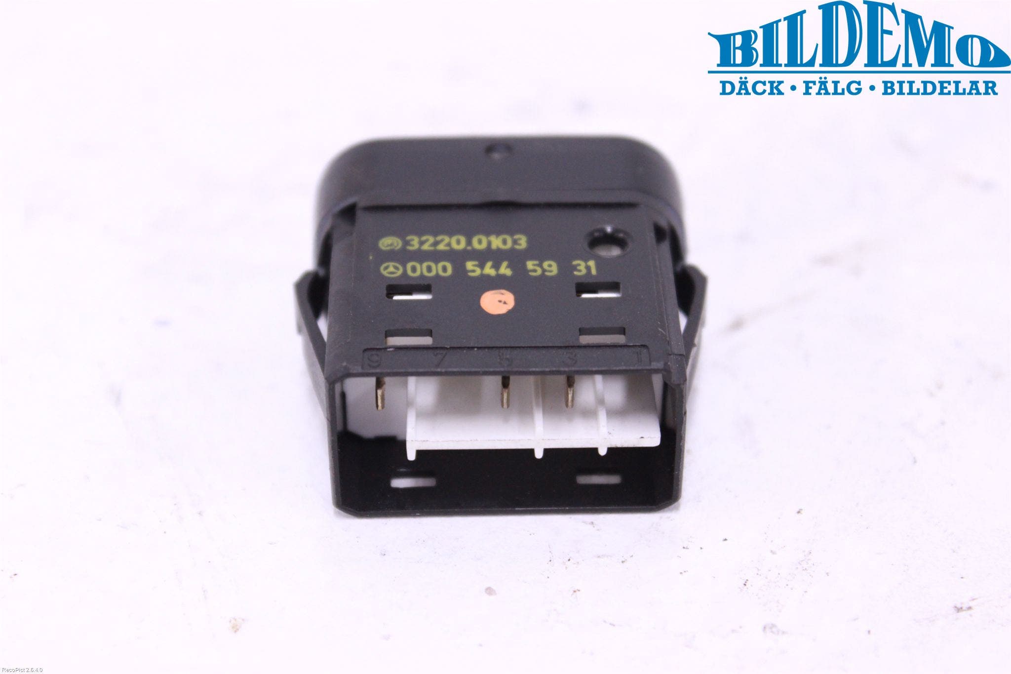 Mercedes-Benz MB E-KLASS (W212) 09-16 Str Ljusvidd Reglering