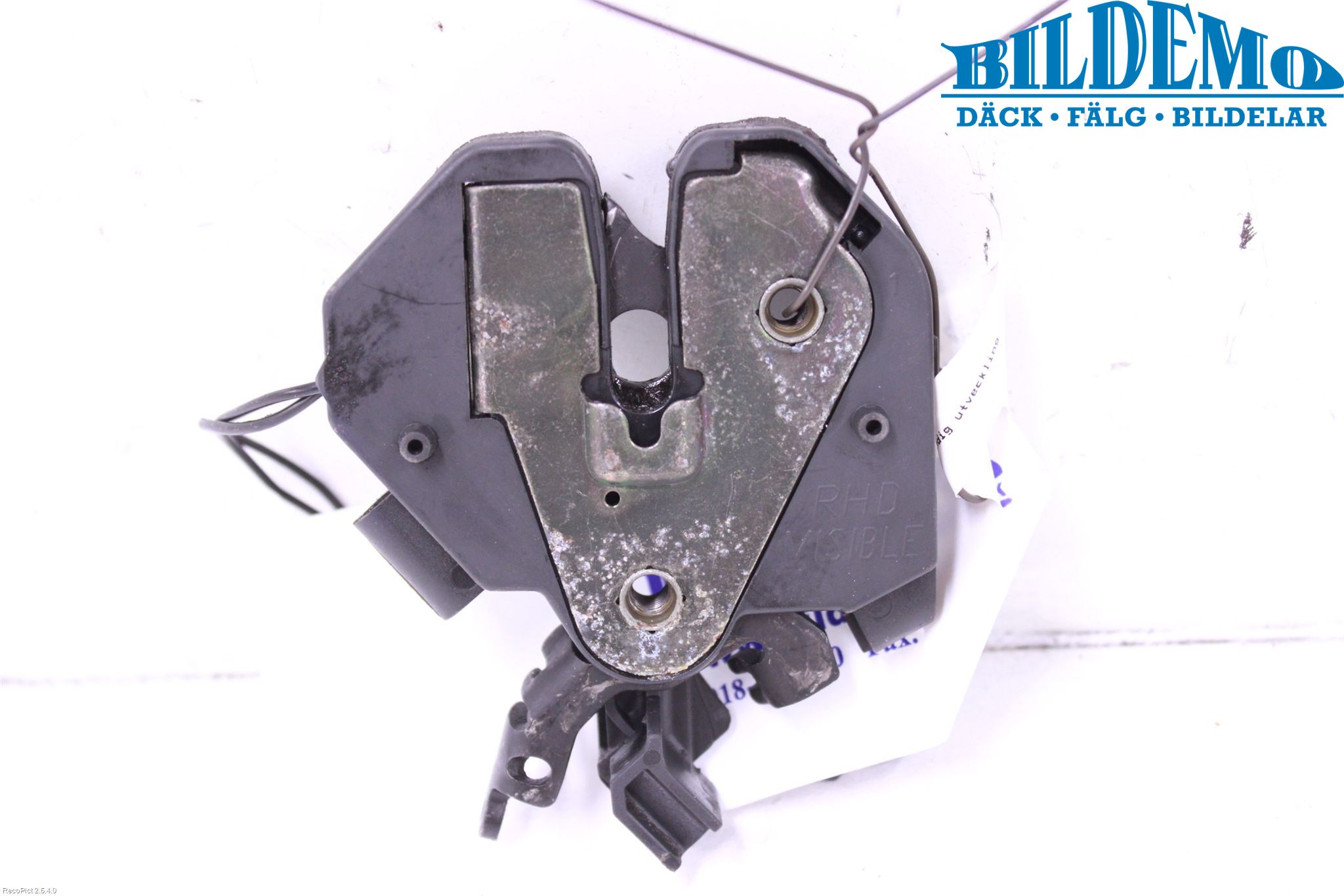 Volvo V70 00-04 Huvlås