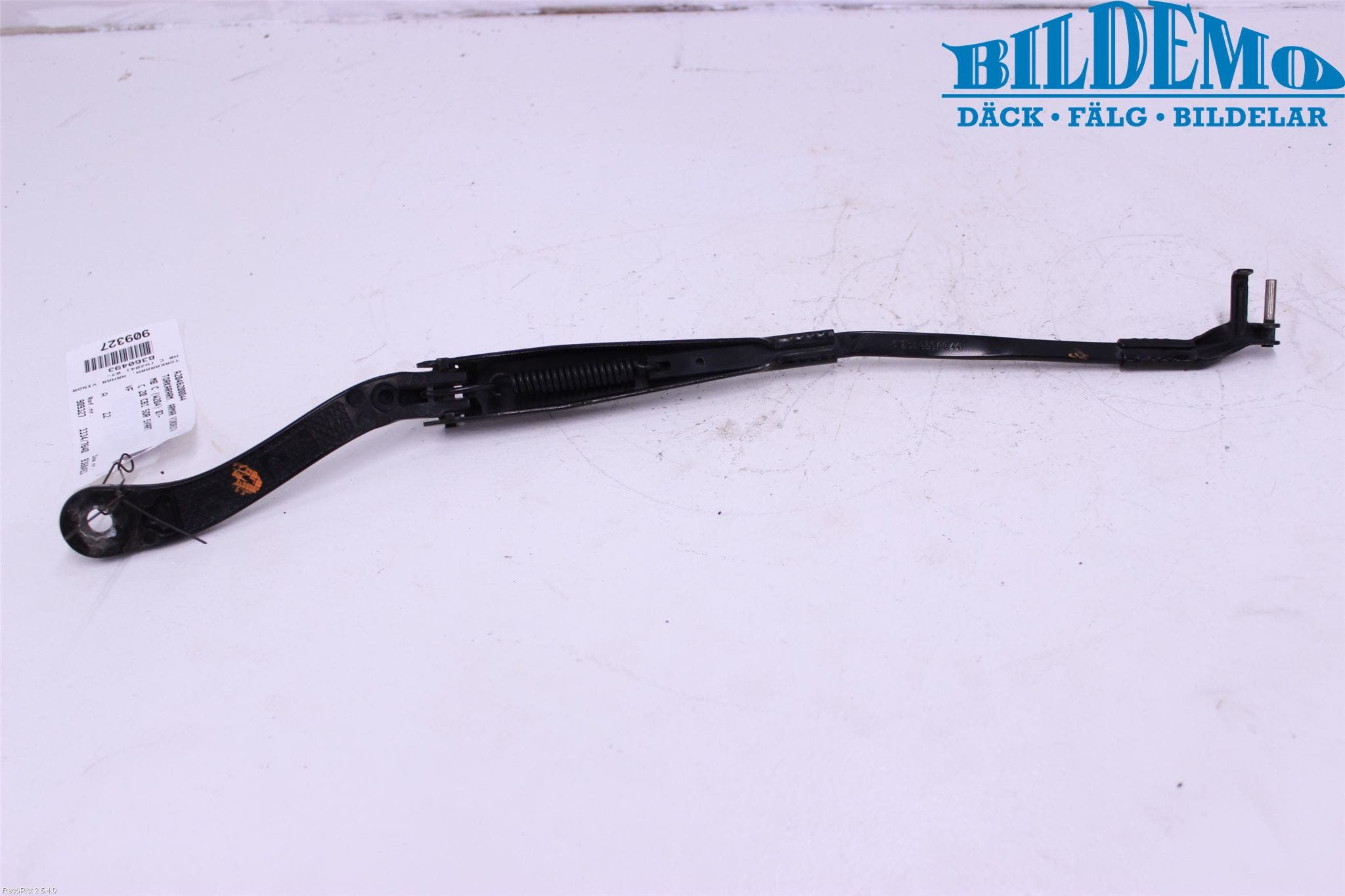 Mercedes-Benz MB C-KLASS (W204) 07-15 Torkararm Armar Vindruta