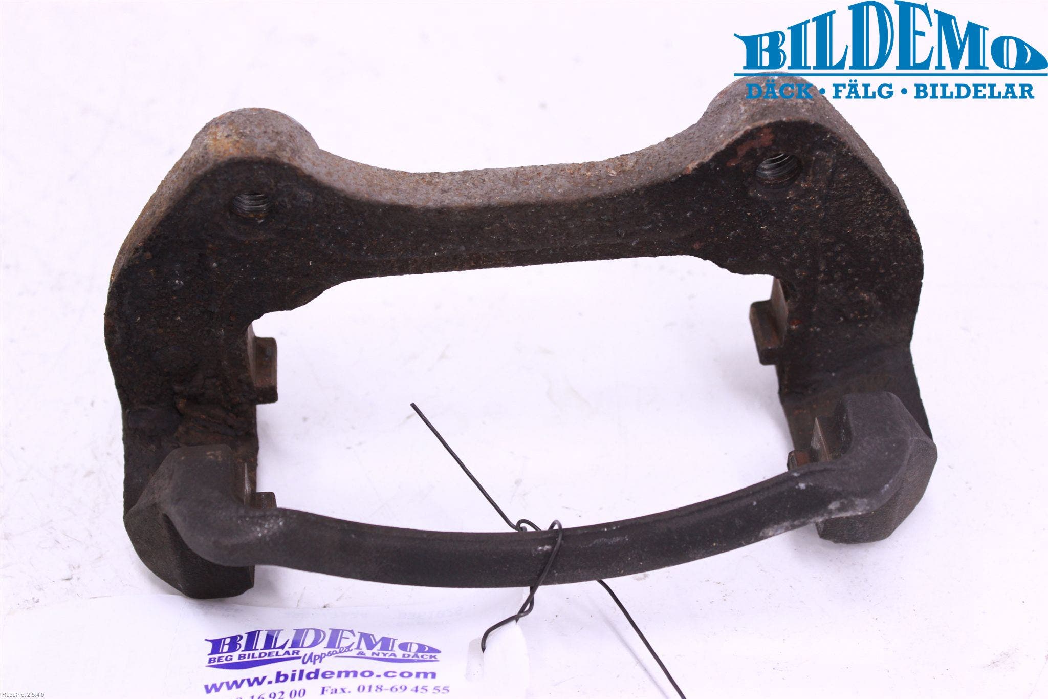 Opel INSIGNIA 09-16 Bromsokshållare