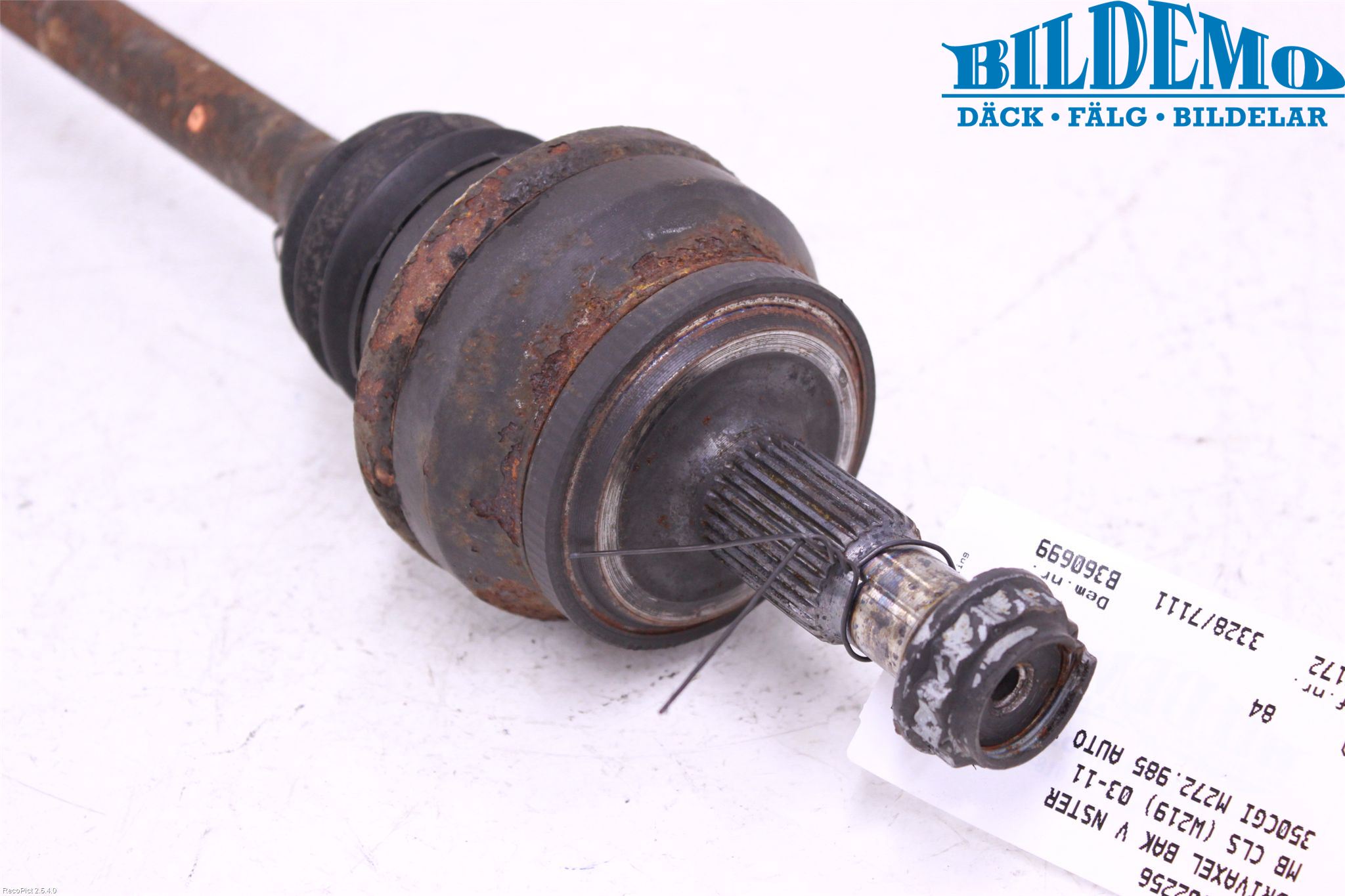 Mercedes-Benz MB CLS (C219) 03-11 Drivaxel Bak Höger