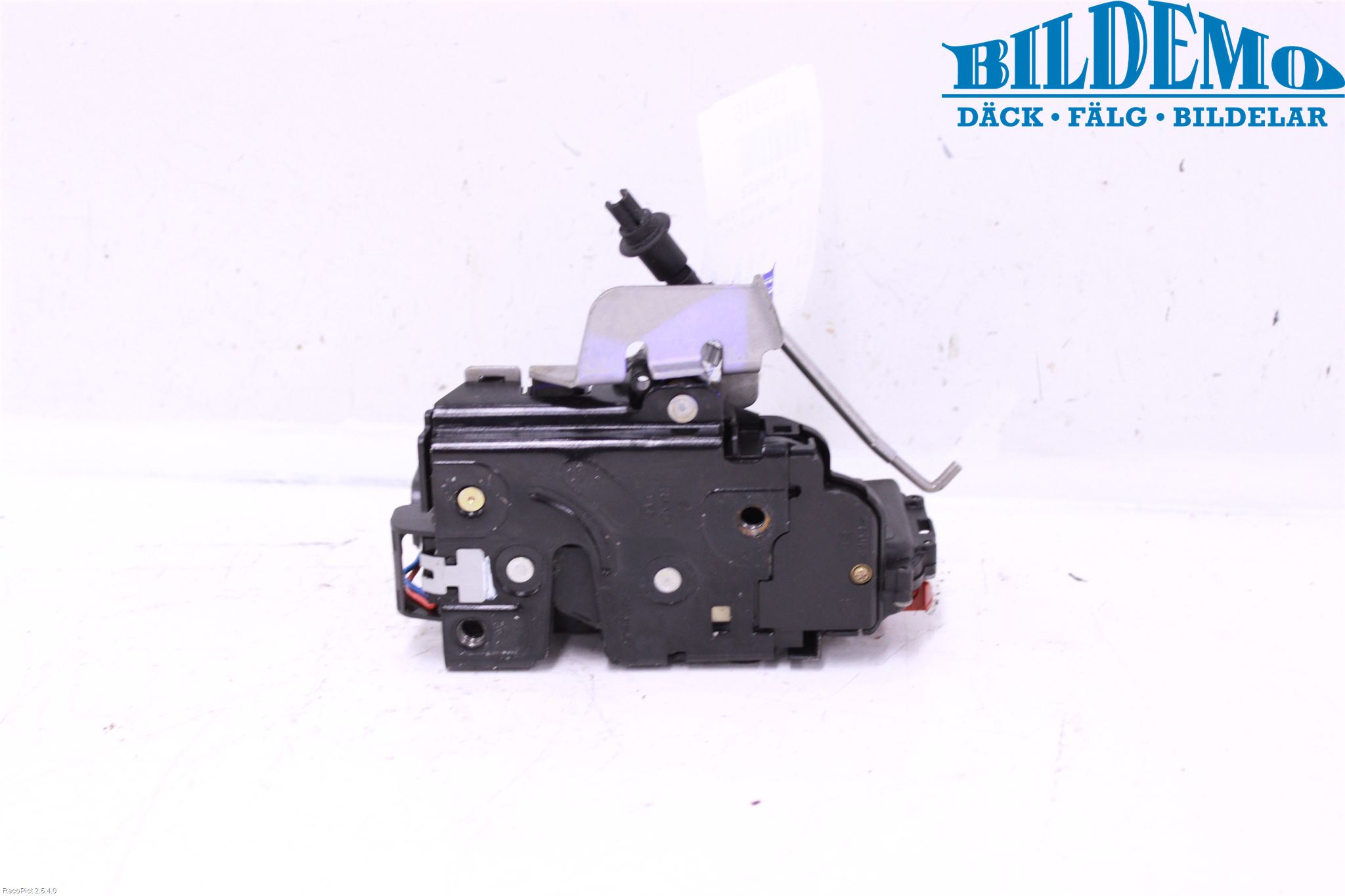 Audi A4/S4 01-05 Låskista-Dörrlås