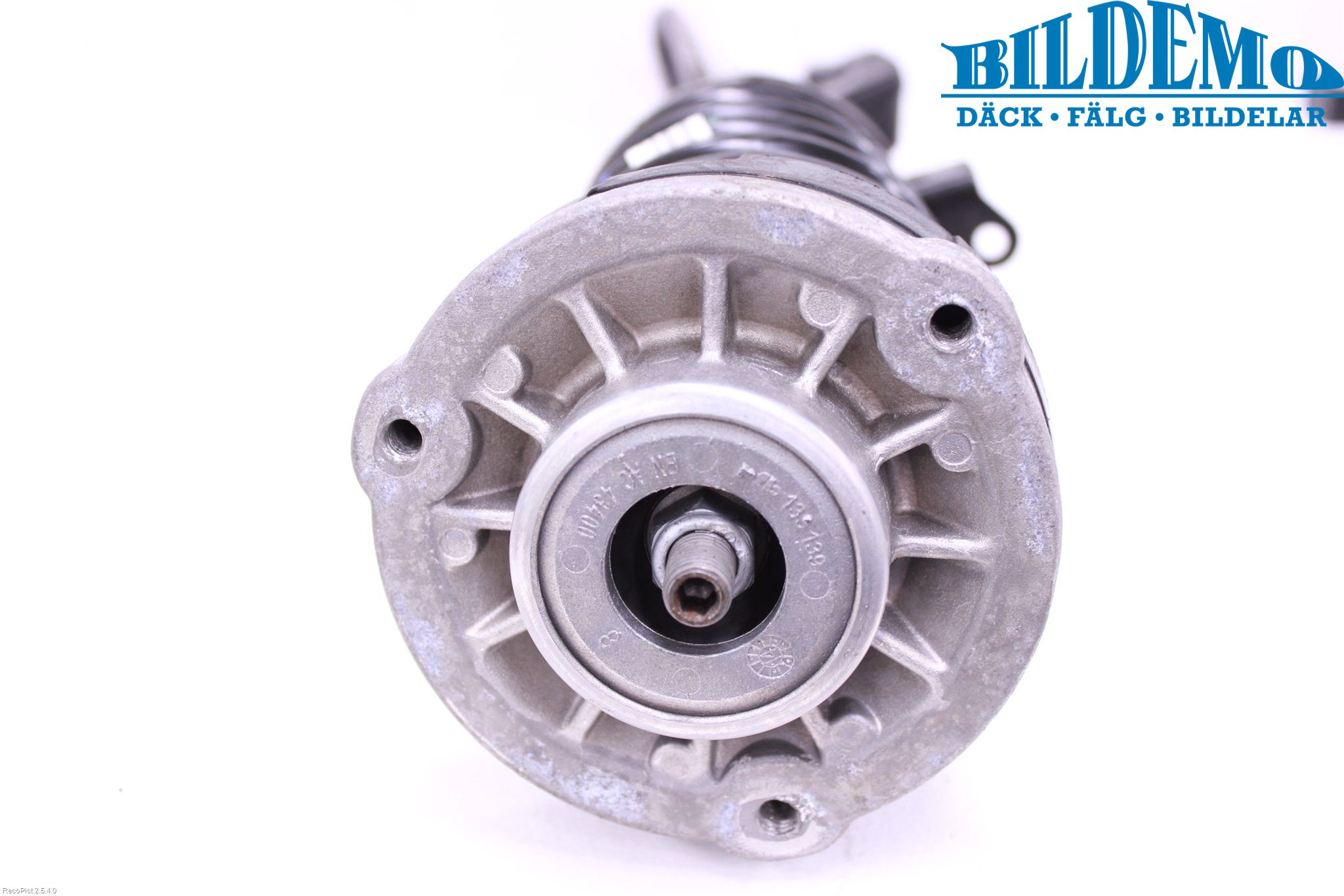BMW 5 F10/F11/F18 09-17 Fjäderben Fram Höger