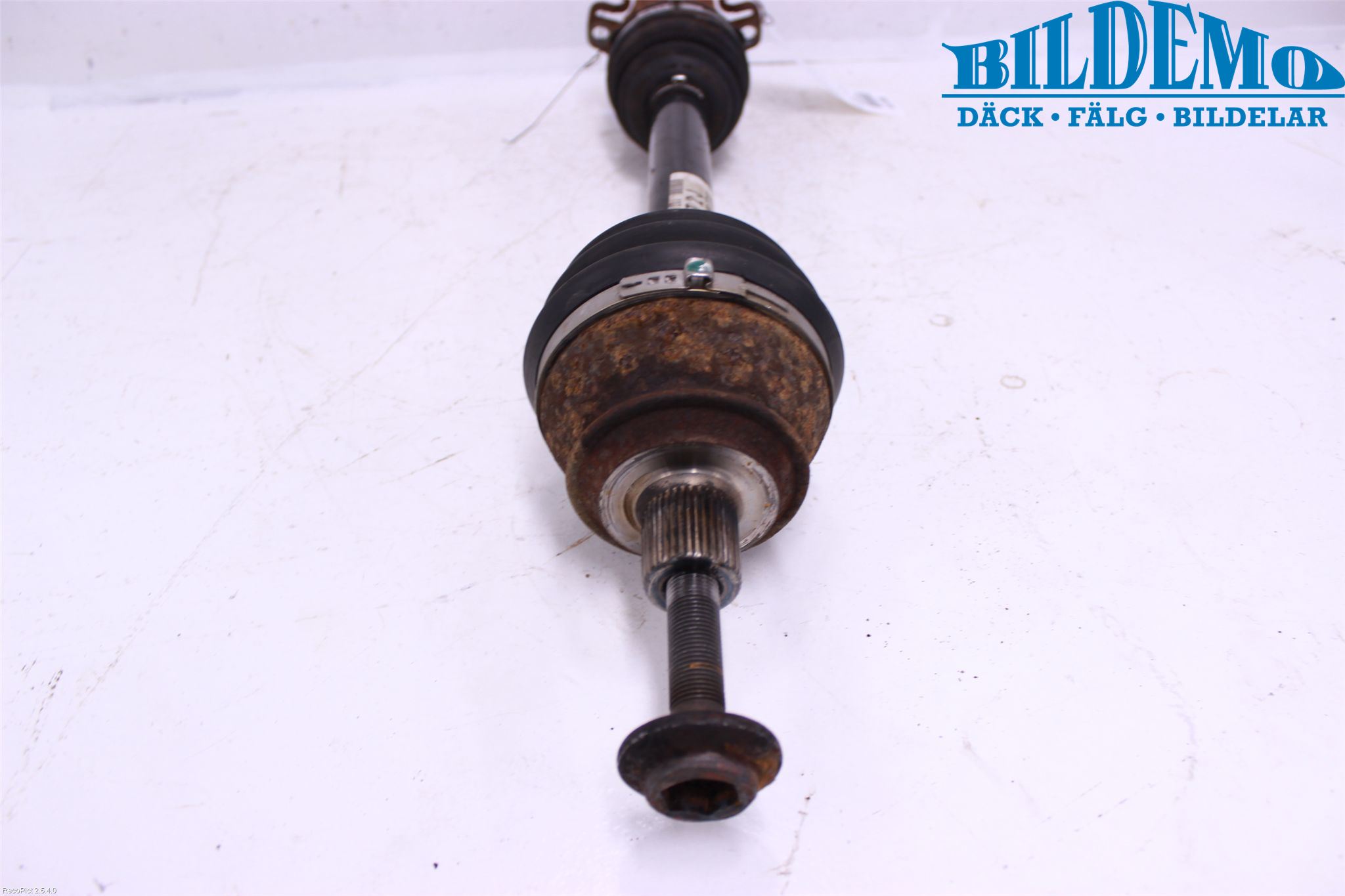 Audi A6/S6     05-11 Drivaxel Fram Höger