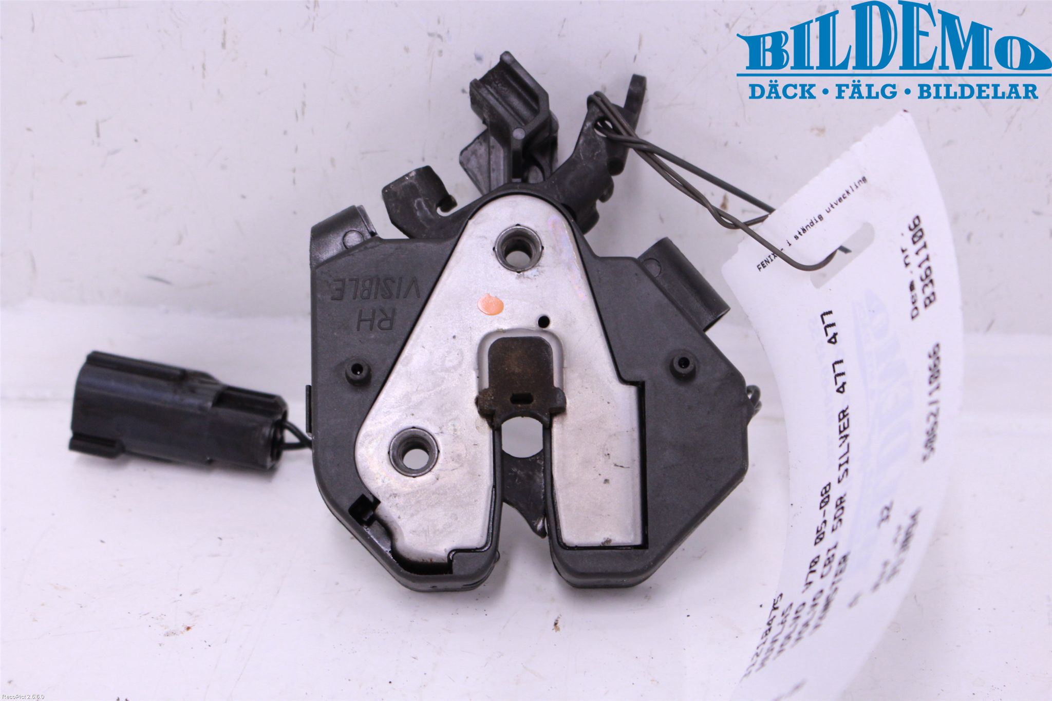 Volvo V70 05-08 Huvlås