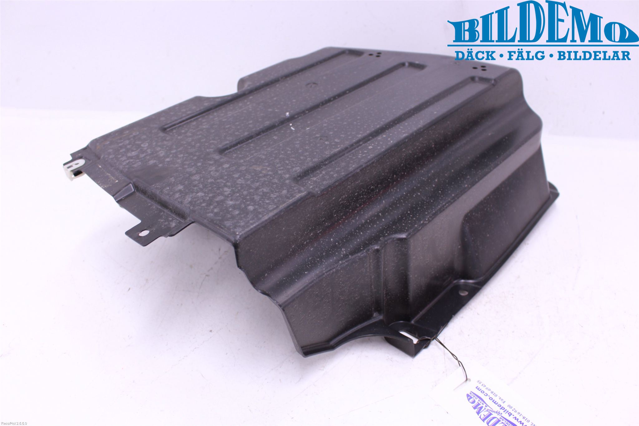 Mini ONE/COOPER 5DR F55 14-24 Hasplåt Plåt-Plast