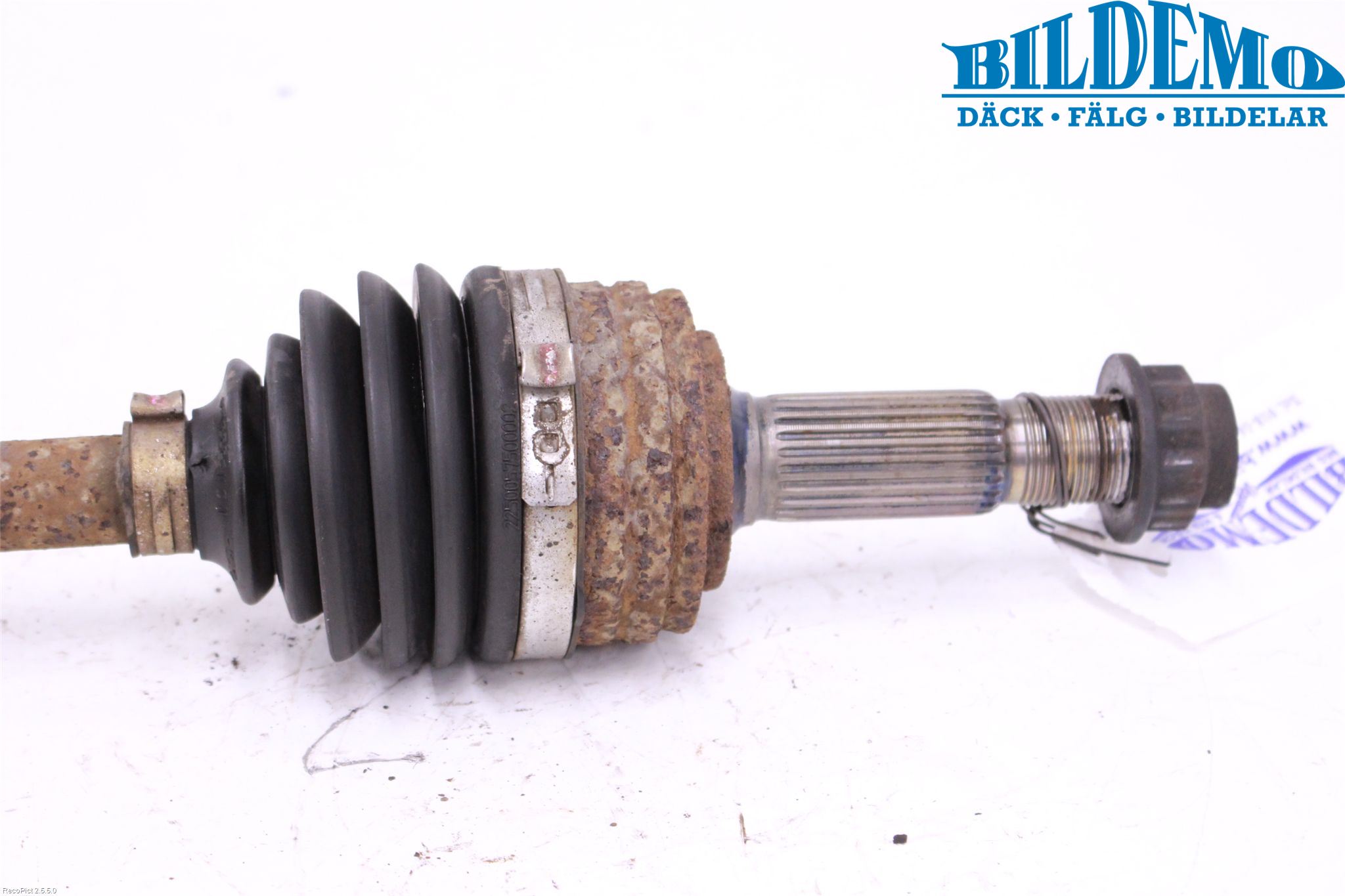 Toyota AYGO 06-14 Drivaxel Fram Vänster