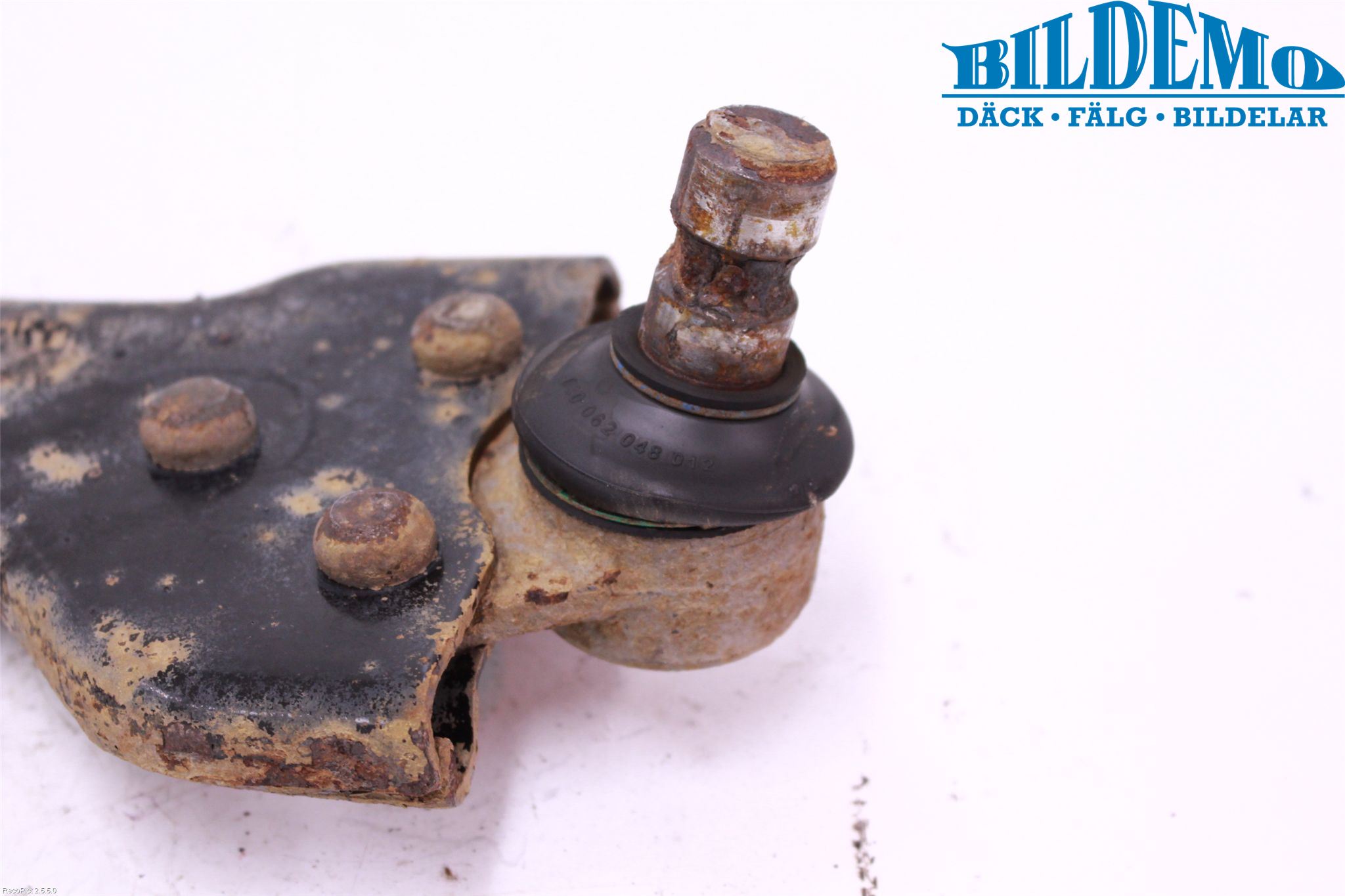 Mercedes-Benz MB VITO/VIANO (W639) 04-14 Bärarm Fram Undre Hö