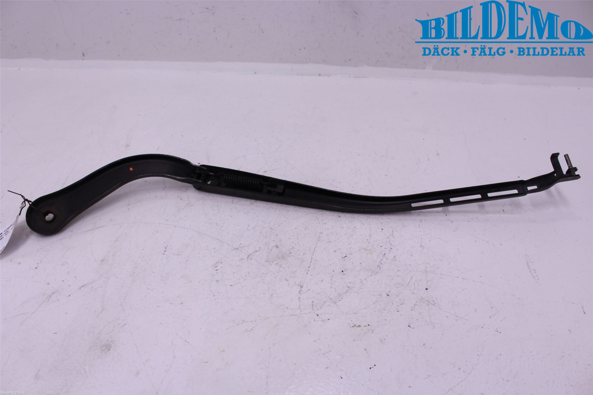 BMW 3 E90/91 SED/TOU 05-12 Torkararm Armar Vindruta