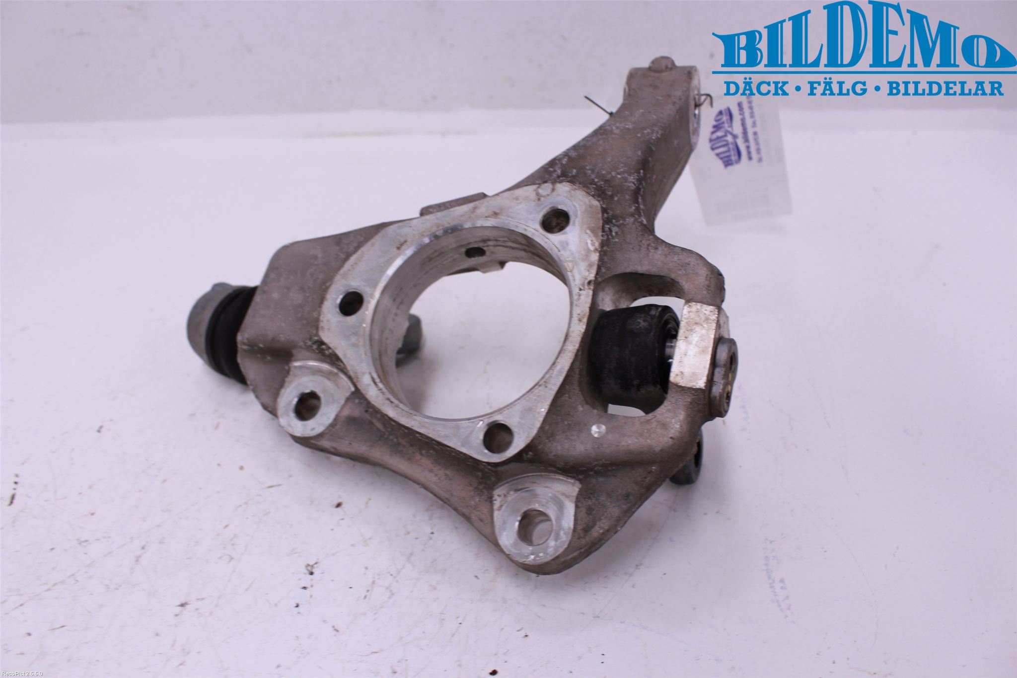 Opel INSIGNIA 09-16 Styrspindel Lagerhus Vä