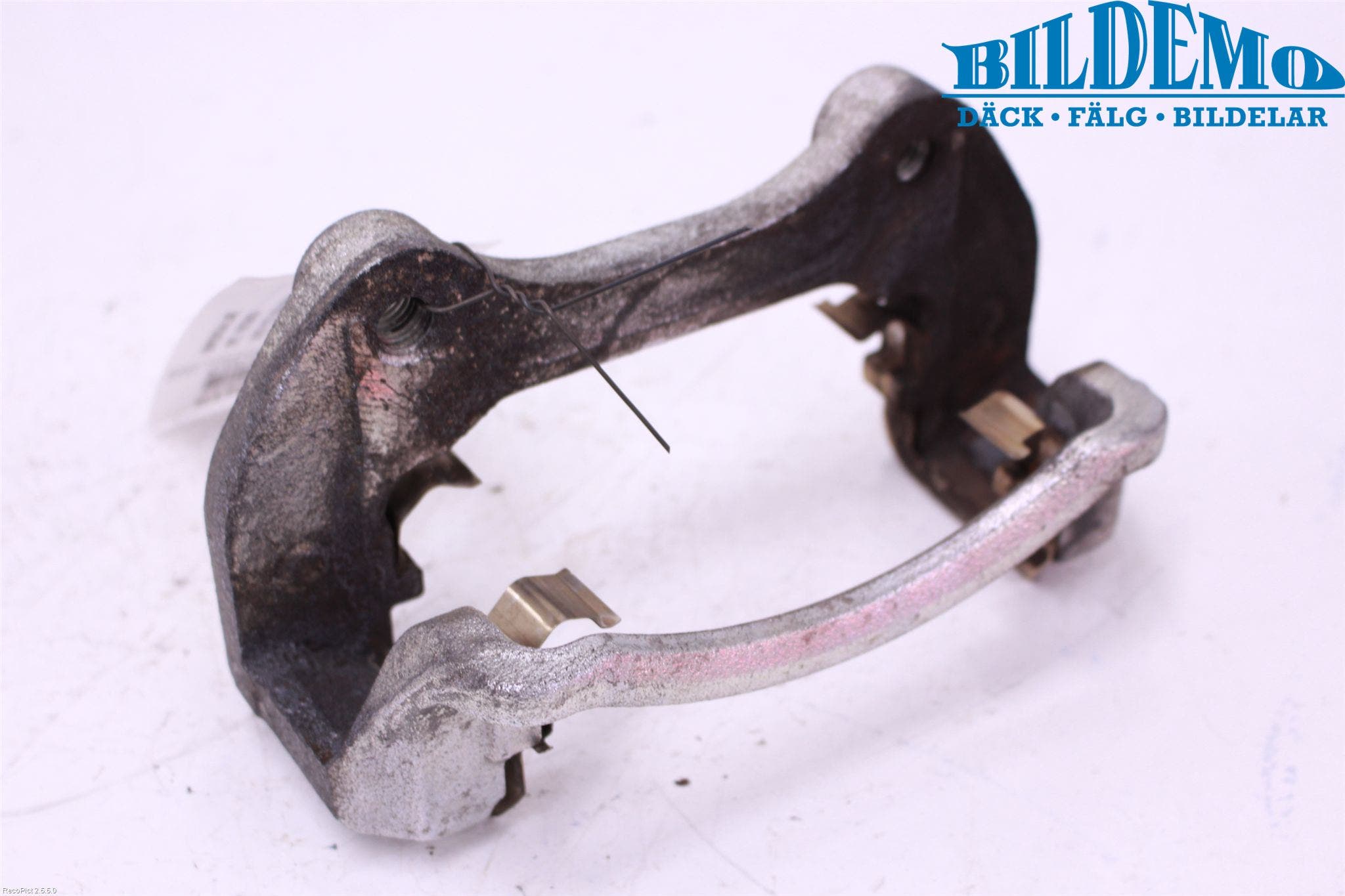 Opel INSIGNIA 09-16 Bromsokshållare