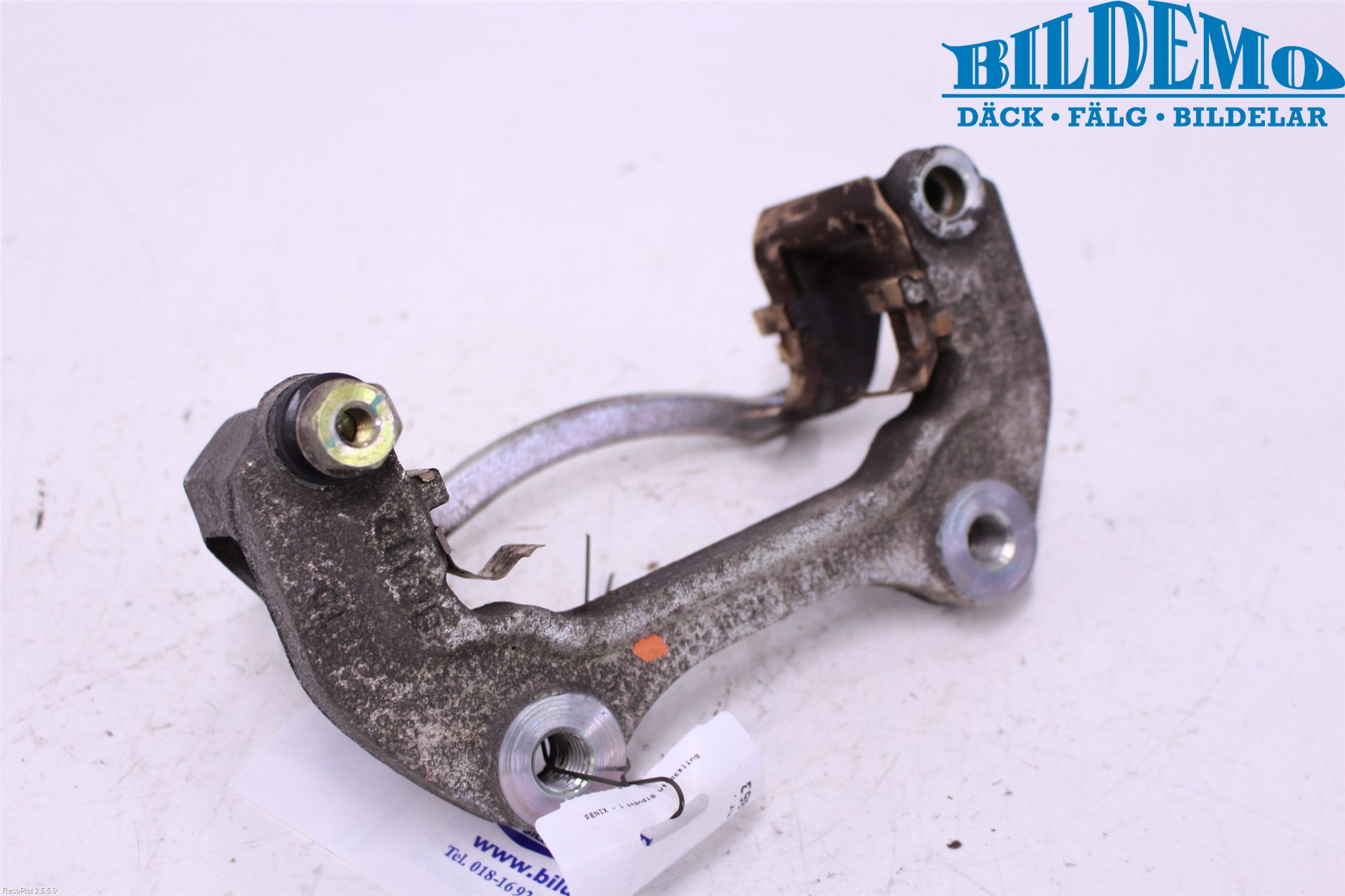 Opel INSIGNIA 09-16 Bromsokshållare